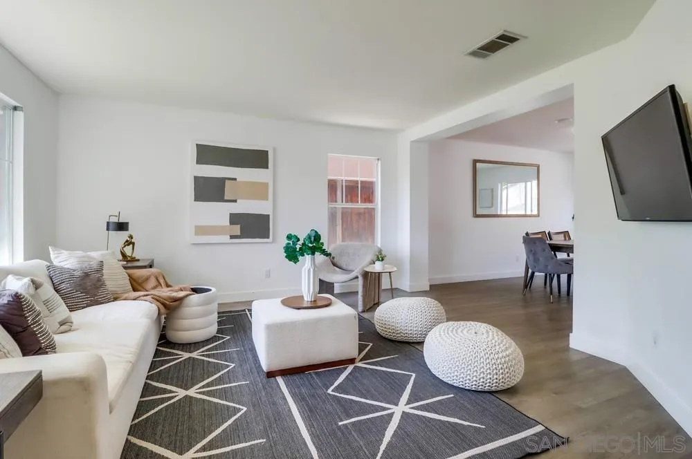 https://cdn.realtyfeed.com/cdn/127/250037957/5bd6557e01daed42b24cc2d1a60bc254.webp