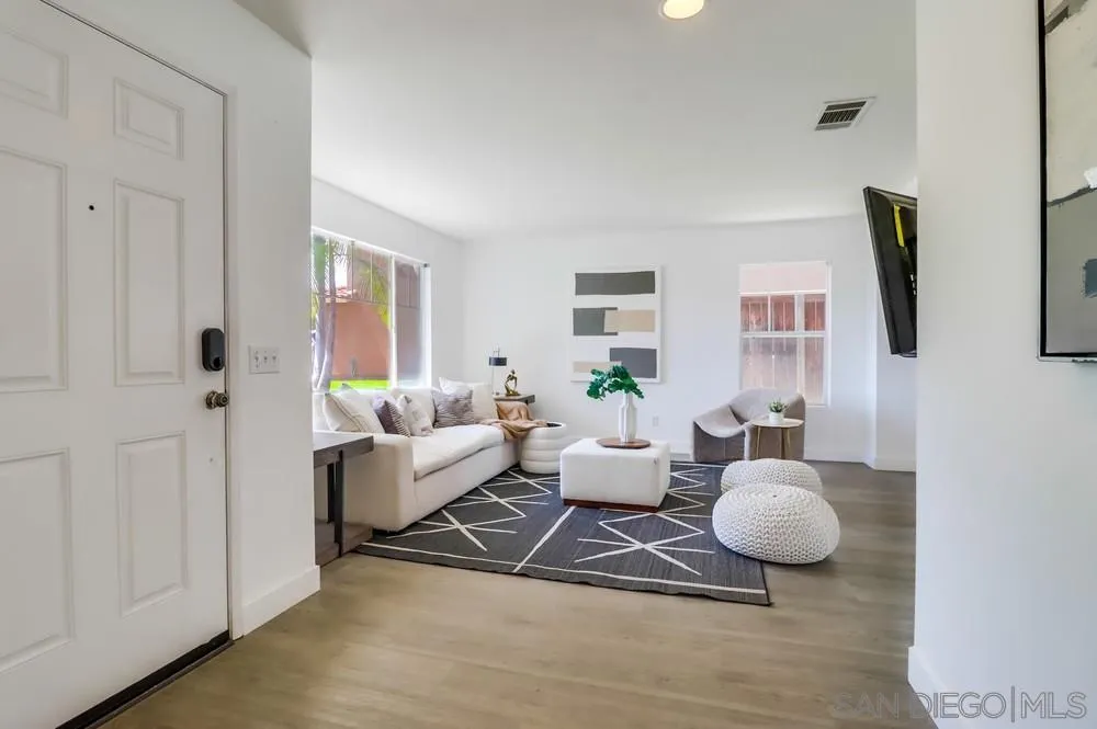 https://cdn.realtyfeed.com/cdn/127/250037957/66f5ce2fa2a95abeba40e760989c5926.webp