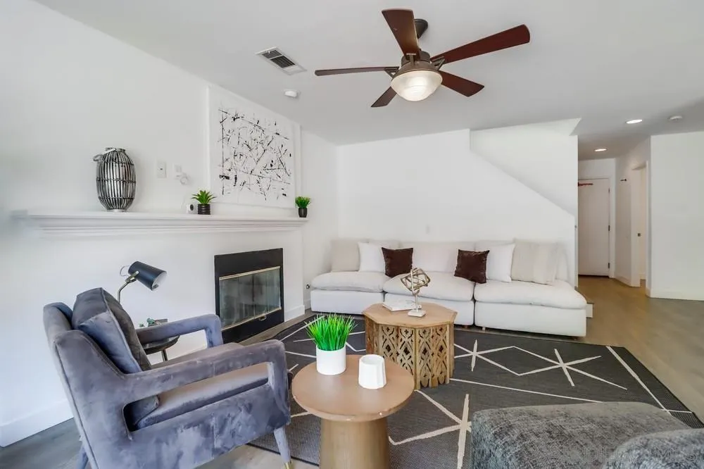 https://cdn.realtyfeed.com/cdn/127/250037957/74fb93ef1f88b075f21d47e030c8807c.webp