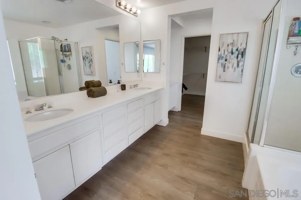 https://cdn.realtyfeed.com/cdn/127/250037957/ab6bd5c1c2d7de427194095100429b35.webp