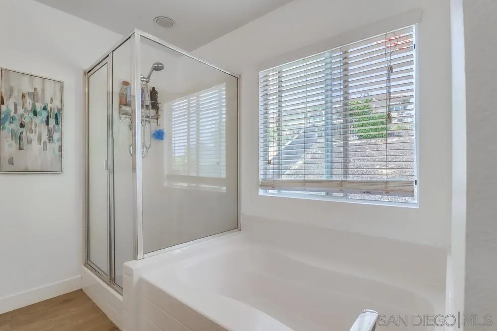 https://cdn.realtyfeed.com/cdn/127/250037957/ce1206a20c0defad8f2e5a7144238939.webp