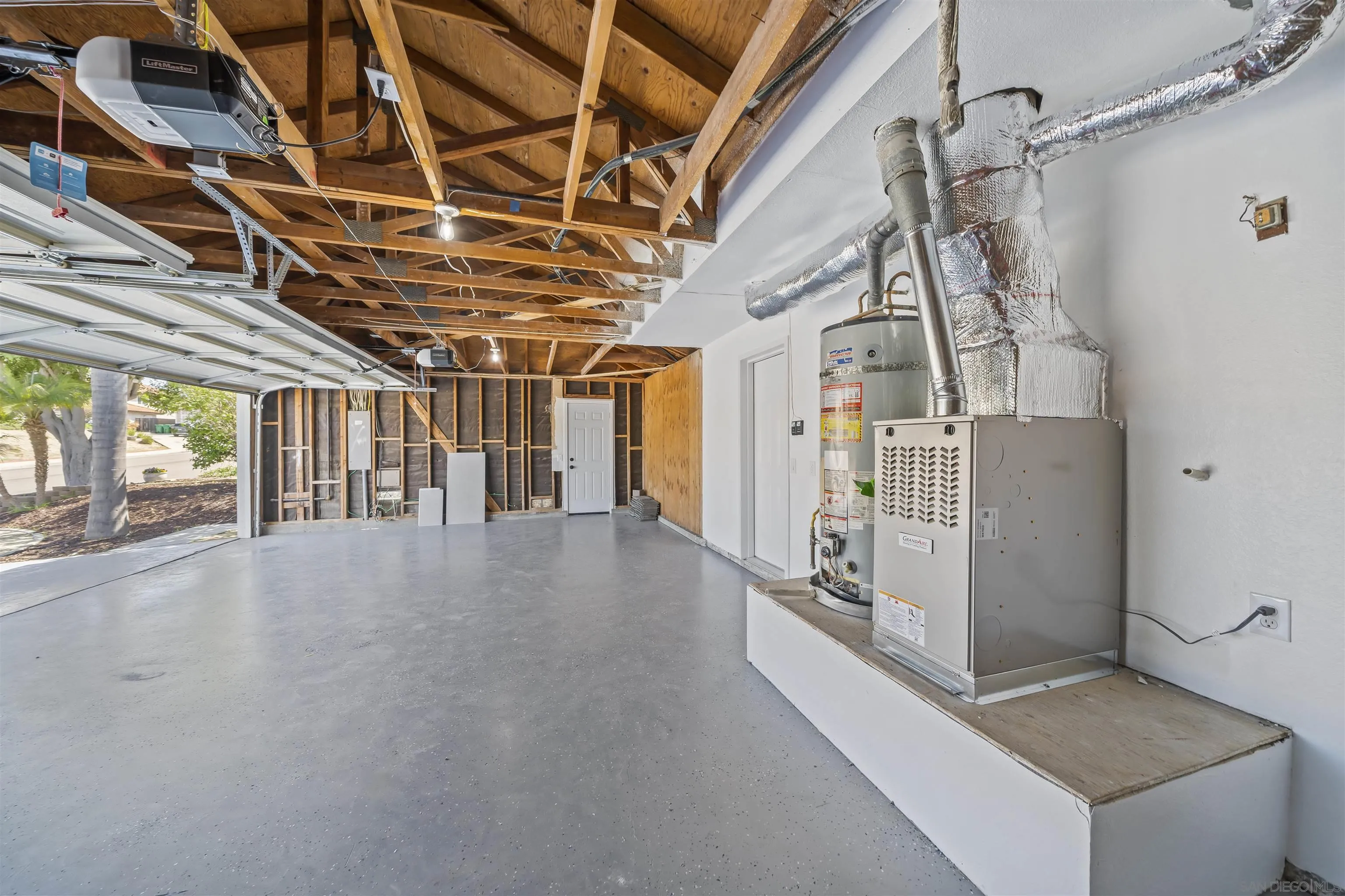 https://cdn.realtyfeed.com/cdn/127/250037959/51d9c92f75917940cea9f6b4e6dbb1ed.webp