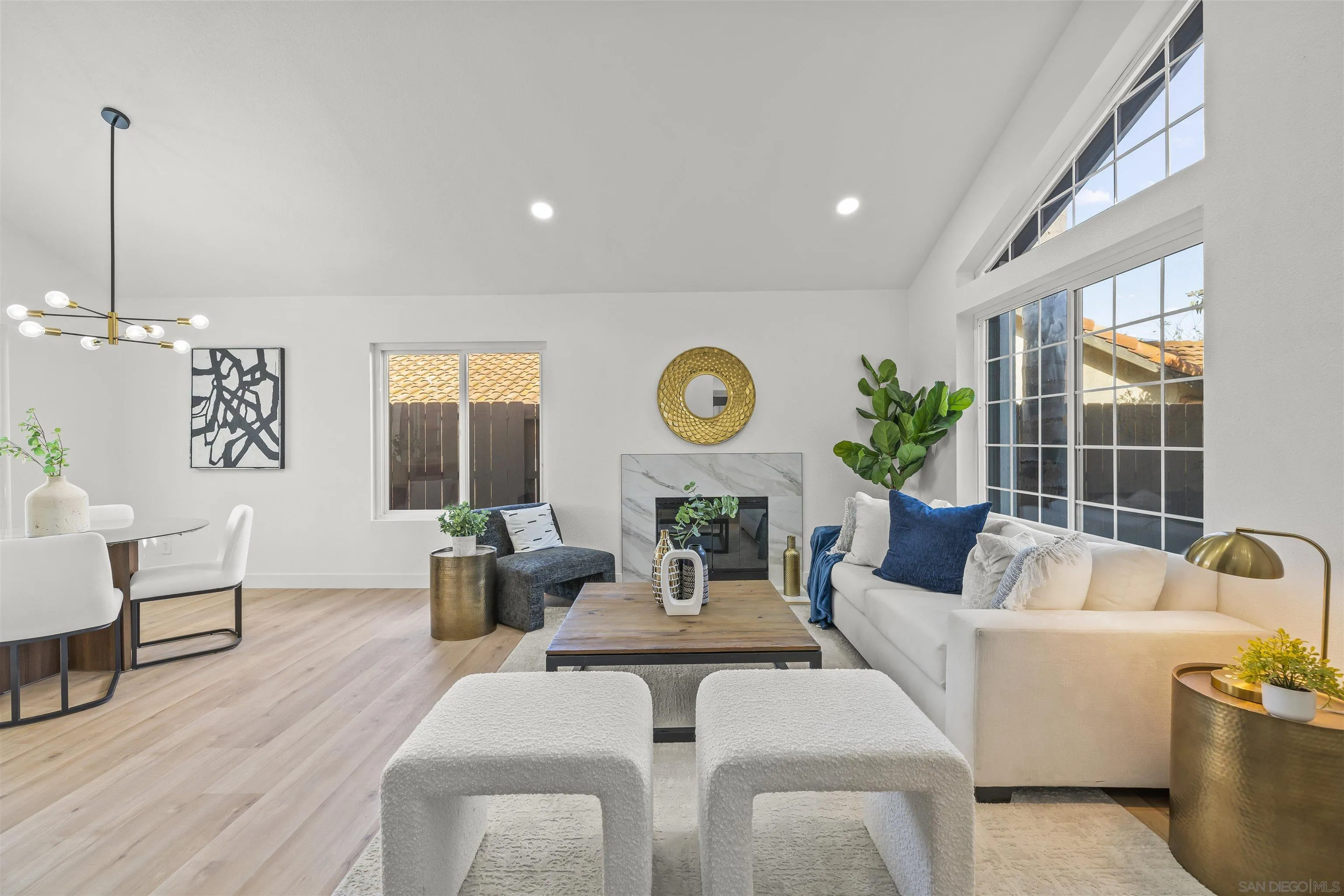 https://cdn.realtyfeed.com/cdn/127/250037959/71a87e7c86850eb133e6ab230e4d42cf.webp