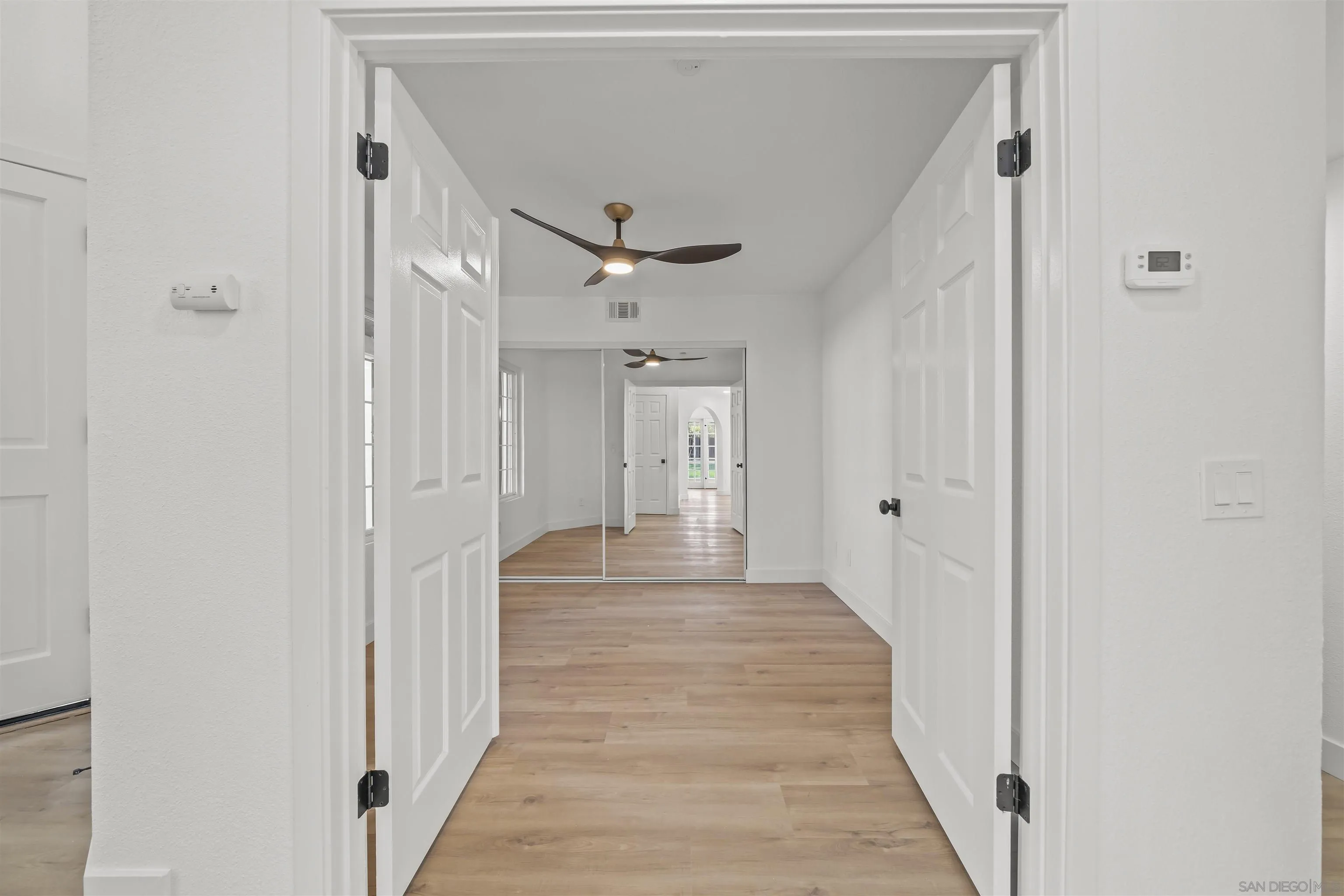 https://cdn.realtyfeed.com/cdn/127/250037959/868870951dc055f41e04285c13c60e78.webp
