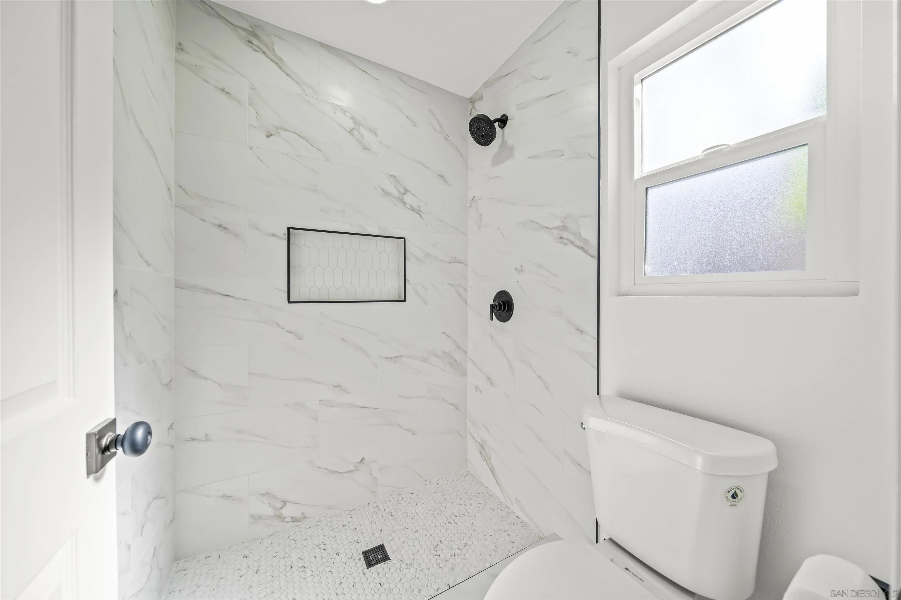 https://cdn.realtyfeed.com/cdn/127/250037959/c24d6659ea84547f64bfbcd30872864c.webp