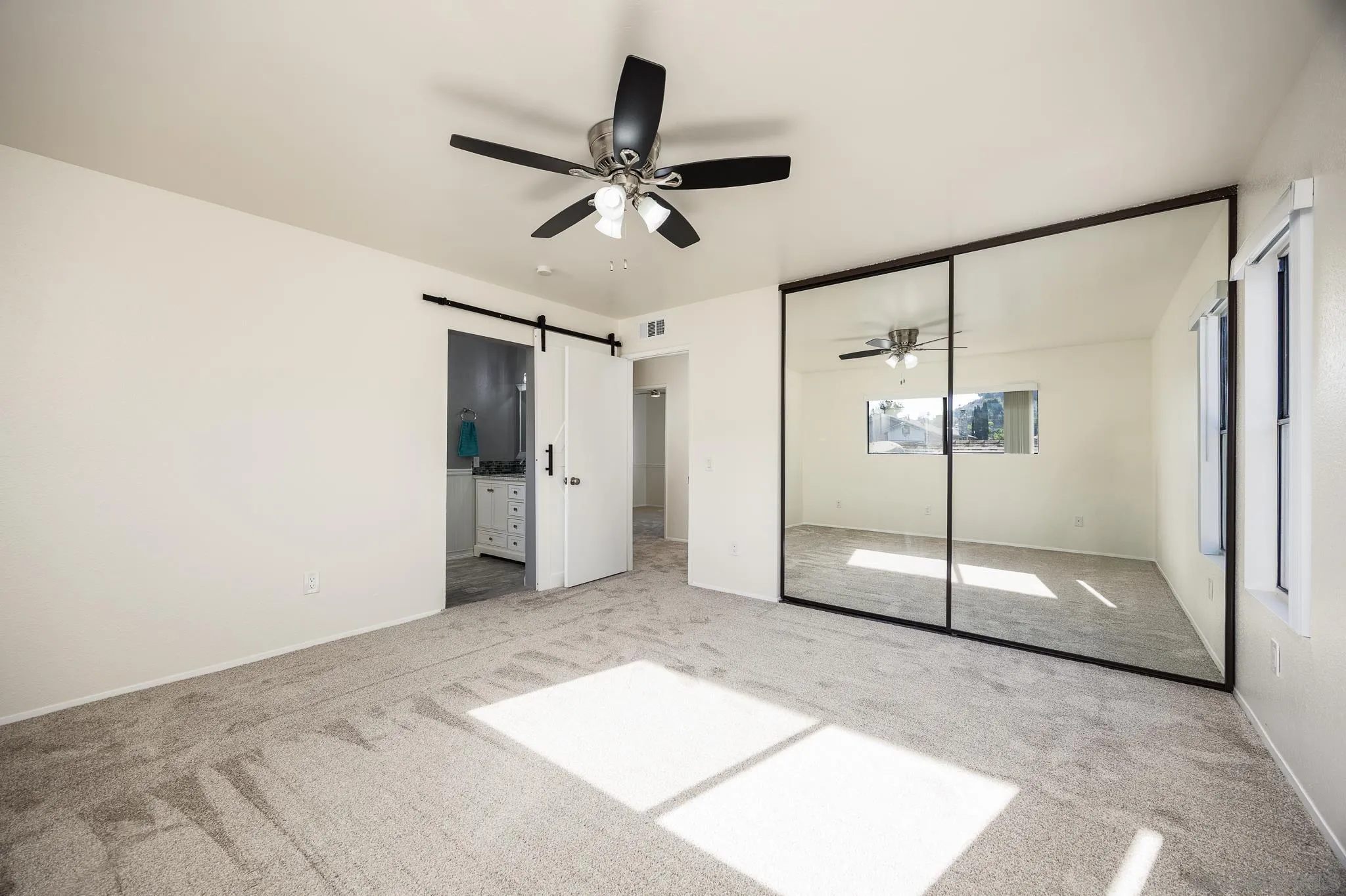 https://cdn.realtyfeed.com/cdn/127/250037962/1b10f9a5ca04028c2e54e59709547879.webp