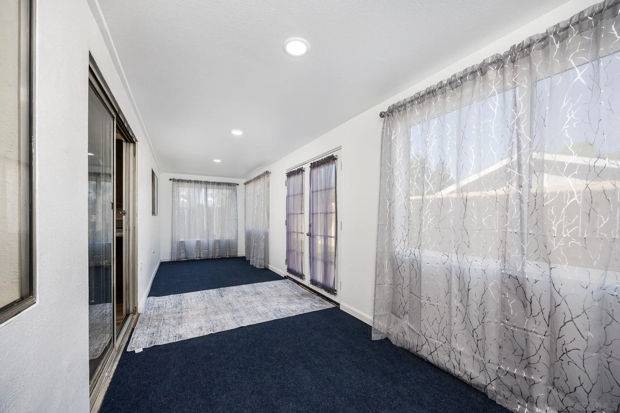 https://cdn.realtyfeed.com/cdn/127/250037962/47a3653e74f07a7fa393756122944f97.webp