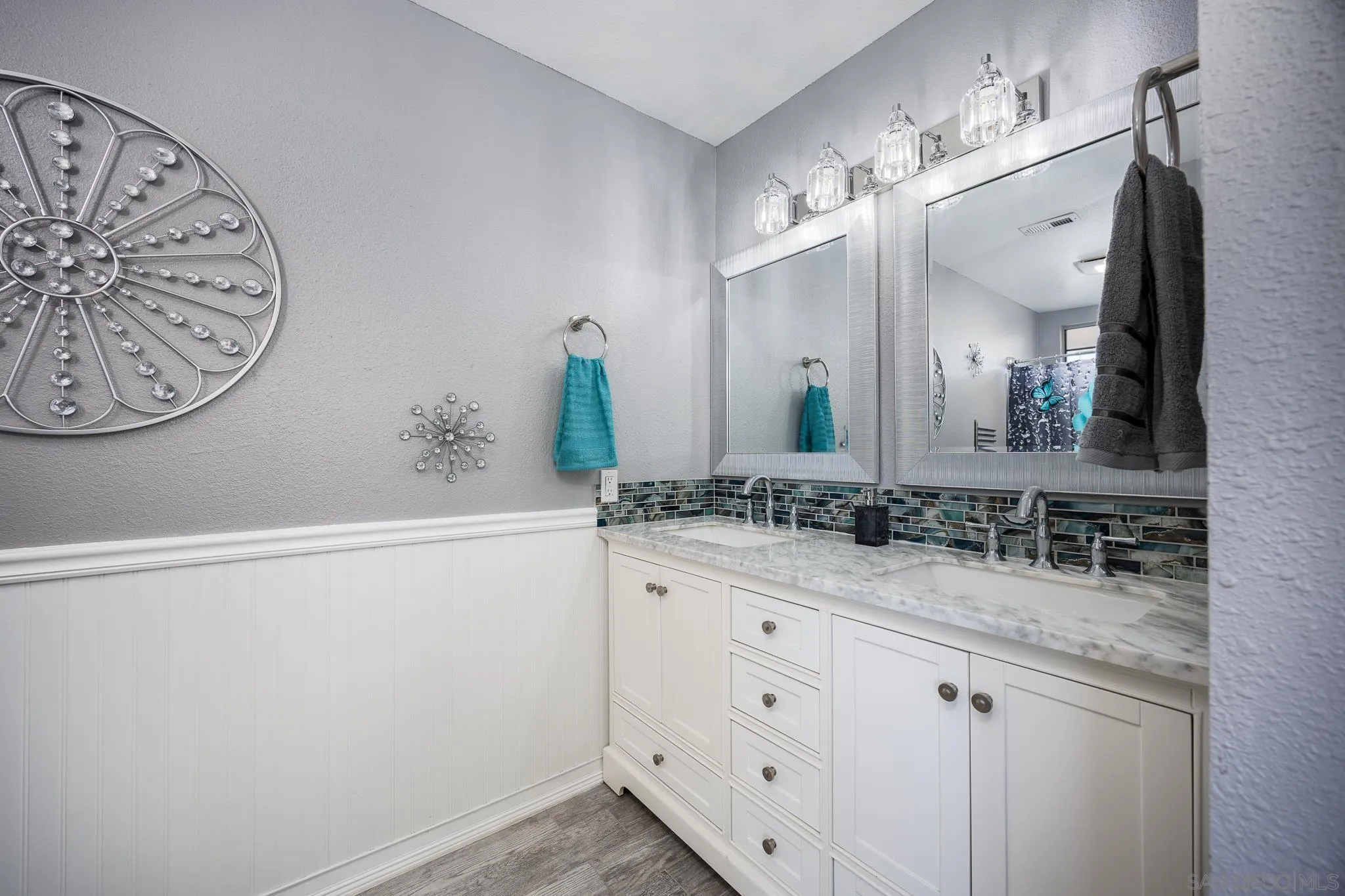 https://cdn.realtyfeed.com/cdn/127/250037962/75a68981493eddaefd47cae2fad7128f.webp