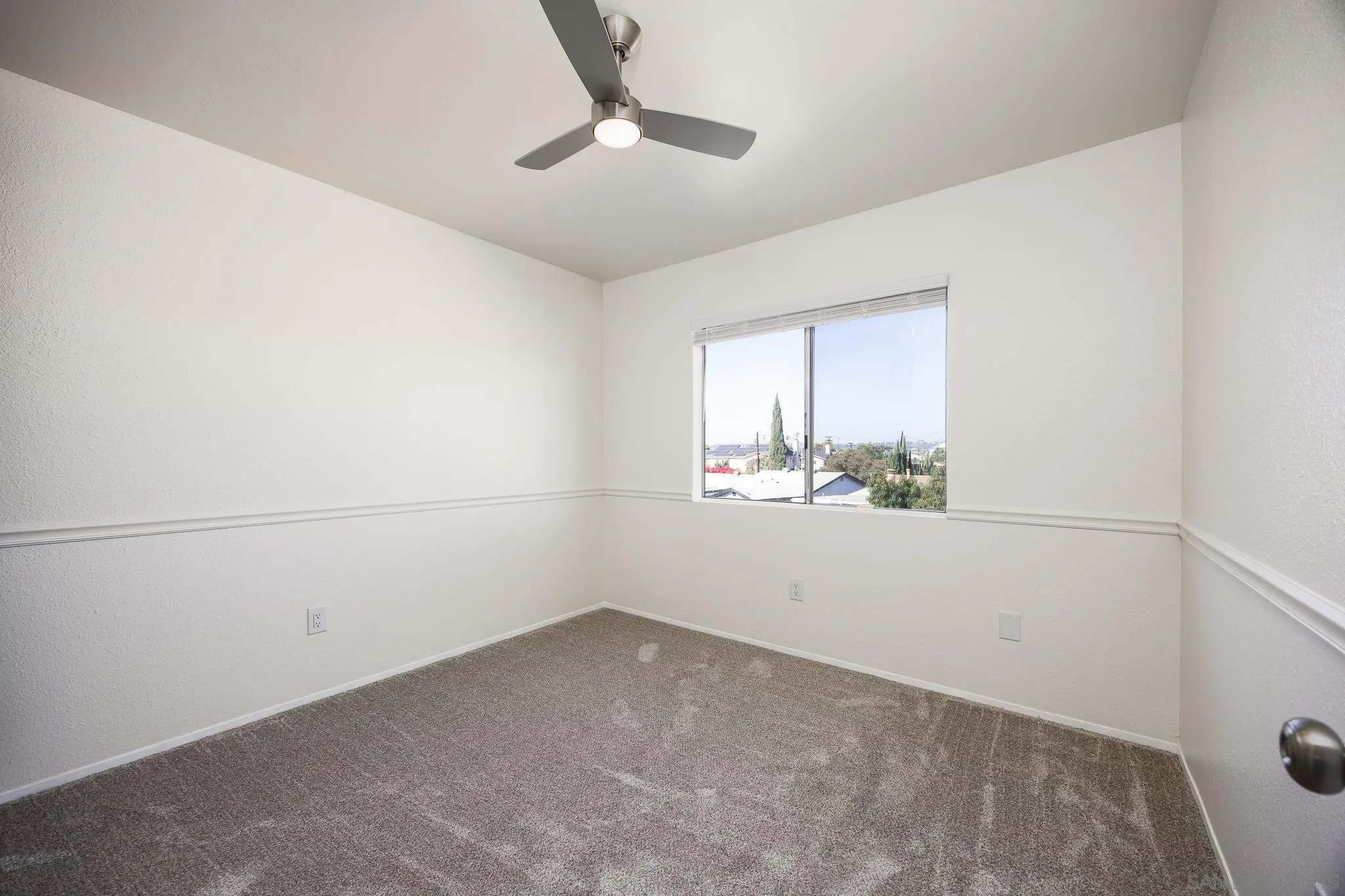https://cdn.realtyfeed.com/cdn/127/250037962/d4c852ab7be6b4a48dc37525afd88fcc.webp