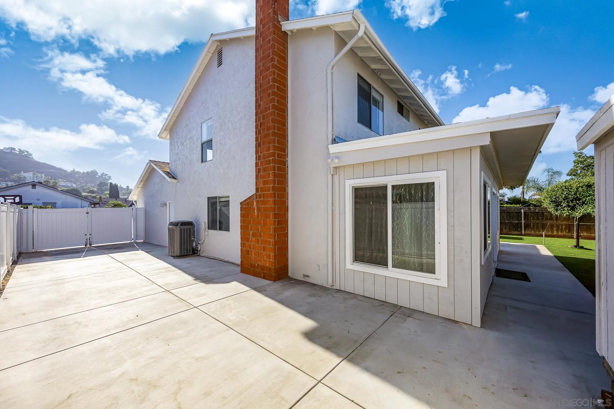 https://cdn.realtyfeed.com/cdn/127/250037962/de03eea7afe82d631500b7bcaf0be73e.webp