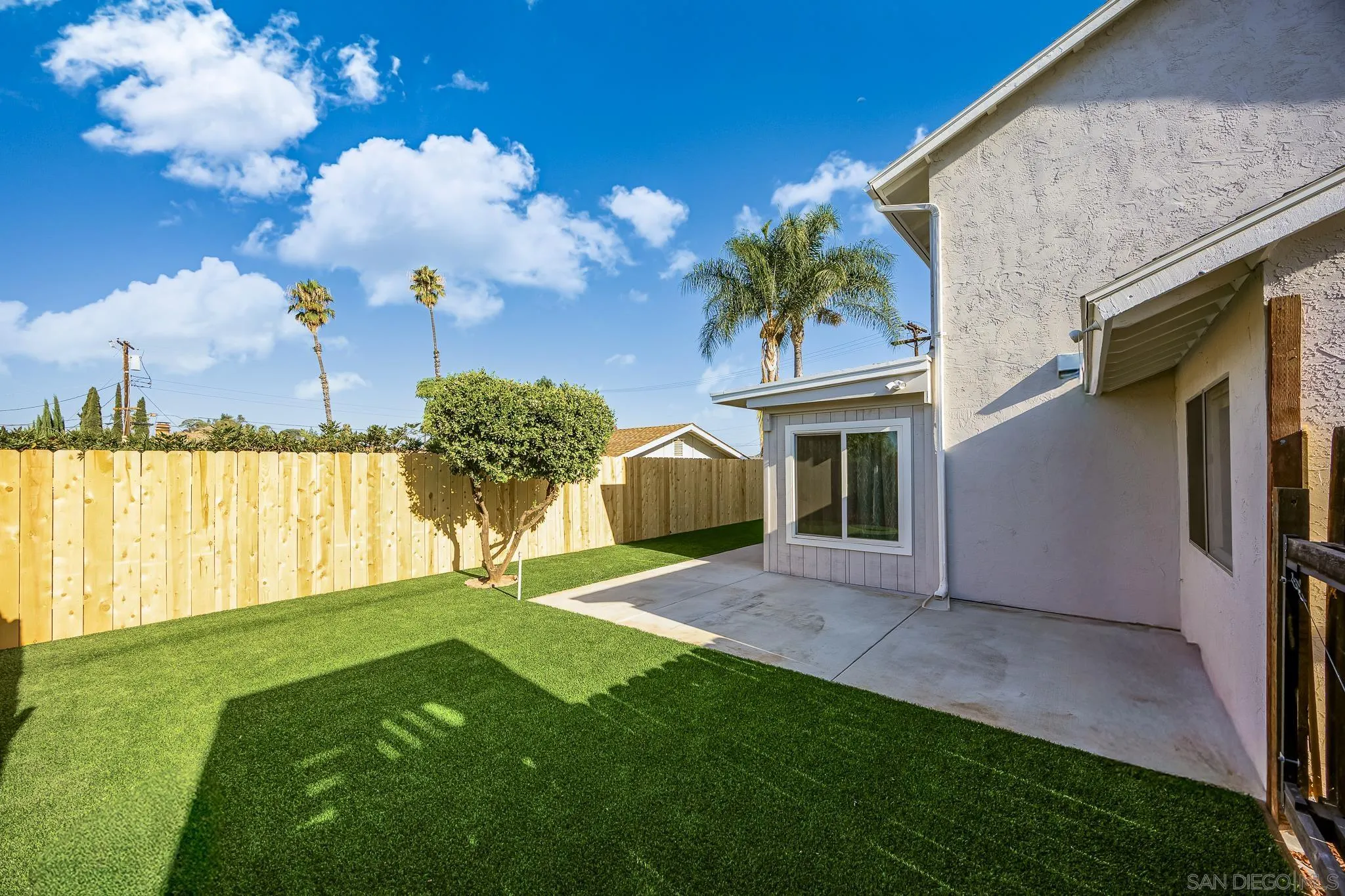 https://cdn.realtyfeed.com/cdn/127/250037962/e5ce527cb65864117c0adc937000d539.webp