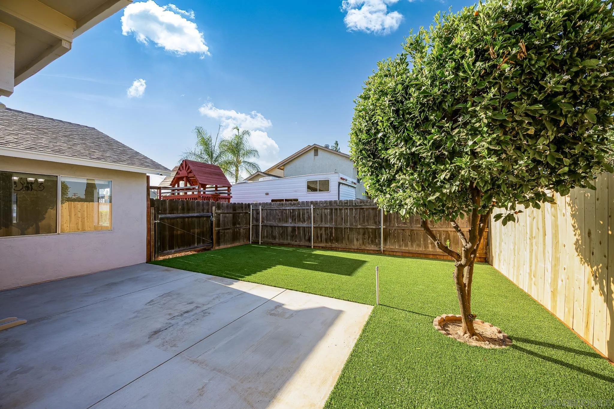 https://cdn.realtyfeed.com/cdn/127/250037962/e7b0dd3cc7de98b5a80649b77d360d3e.webp
