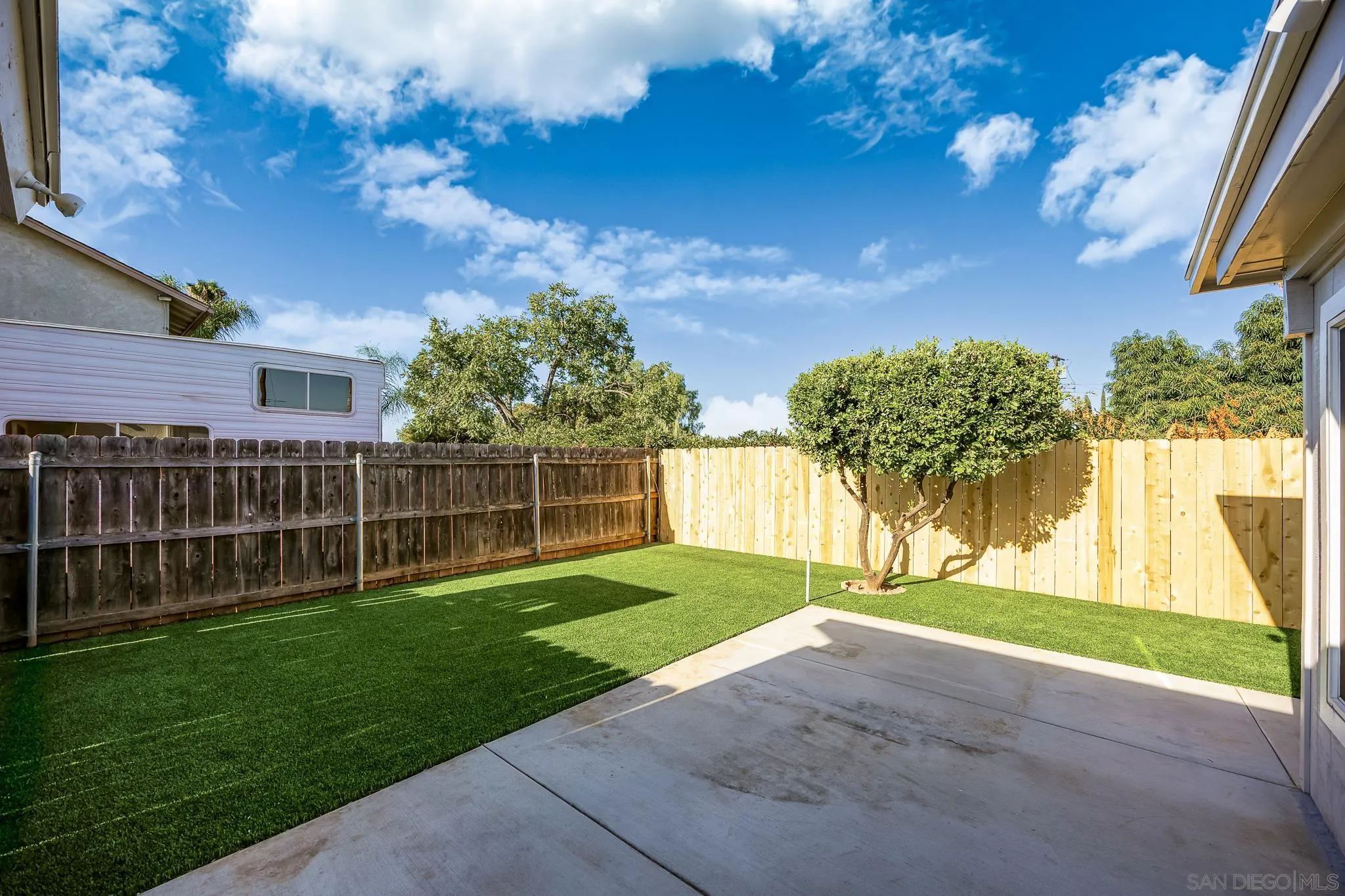 https://cdn.realtyfeed.com/cdn/127/250037962/faee79701d7ab6c3c35ab78c231636c9.webp