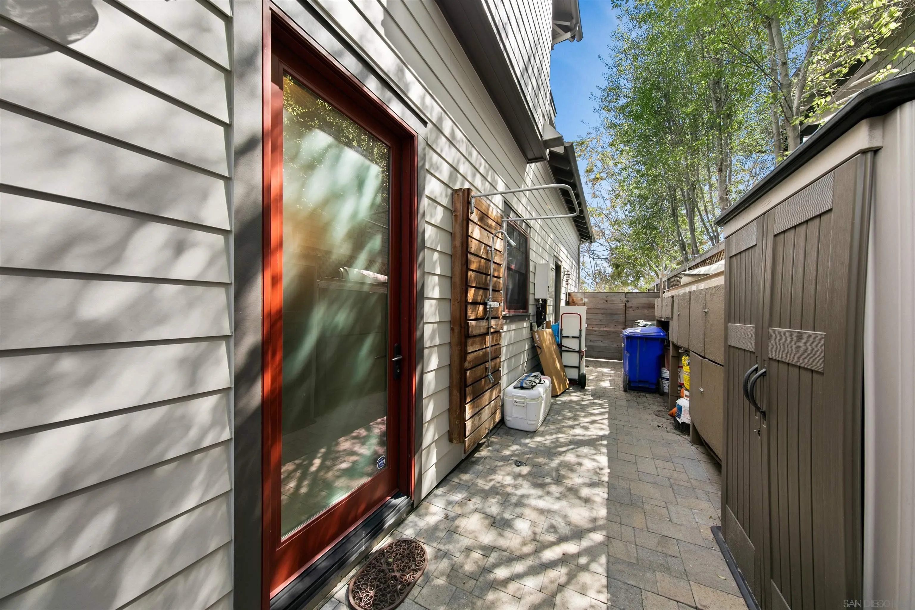 https://cdn.realtyfeed.com/cdn/127/250037965/91f08c8e2fff3908cf9d96ee6f41e743.webp