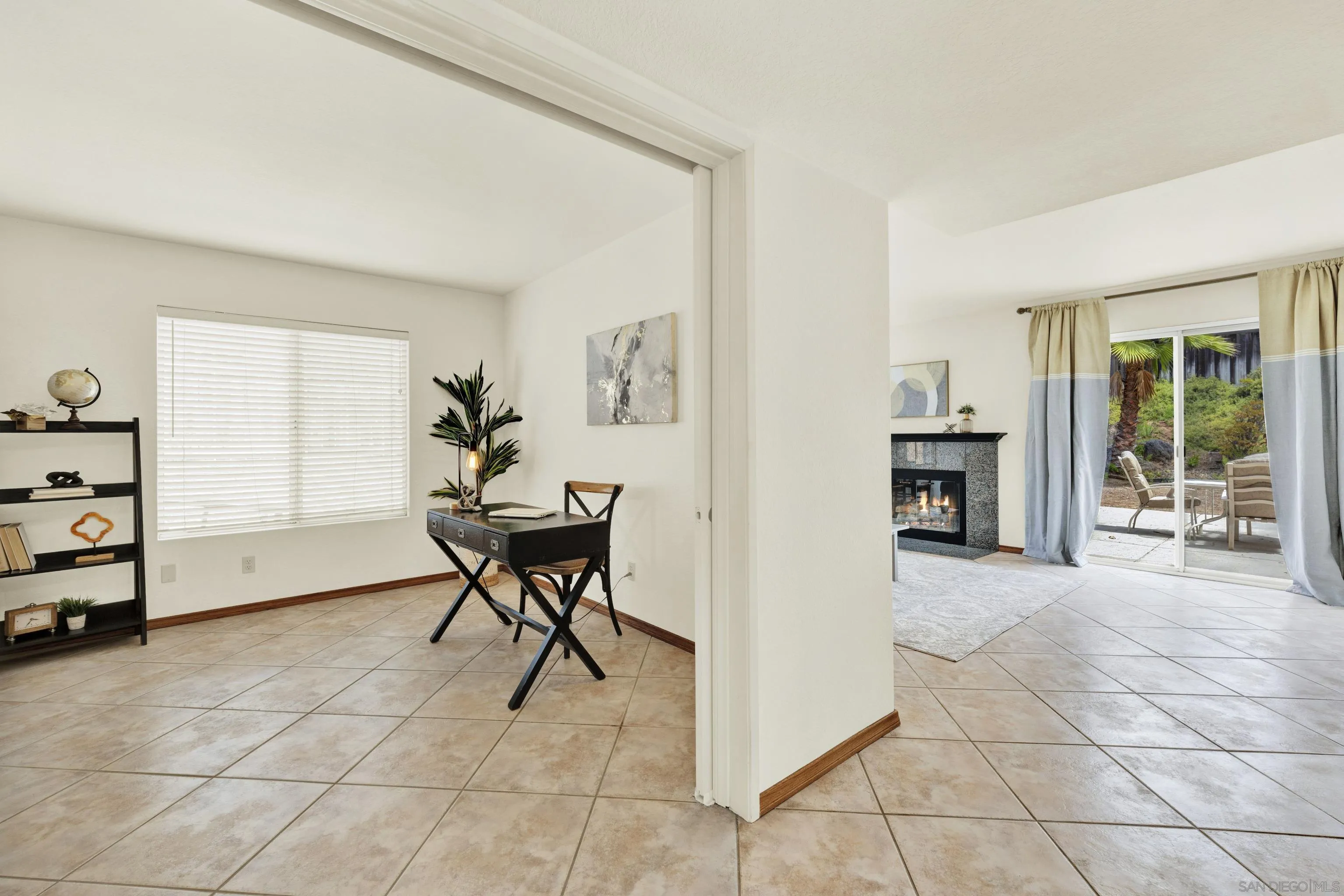 https://cdn.realtyfeed.com/cdn/127/250037970/1c9d6516c5ffd1df5dac7315b7792efc.webp
