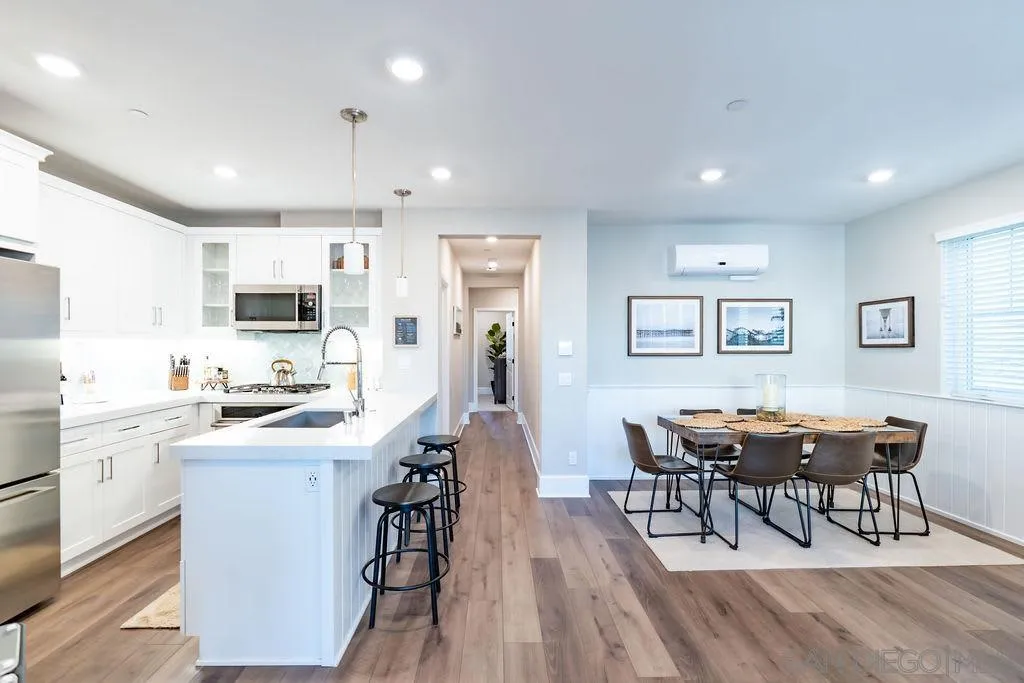 824 Jersey Ct, San Diego, CA, 92109