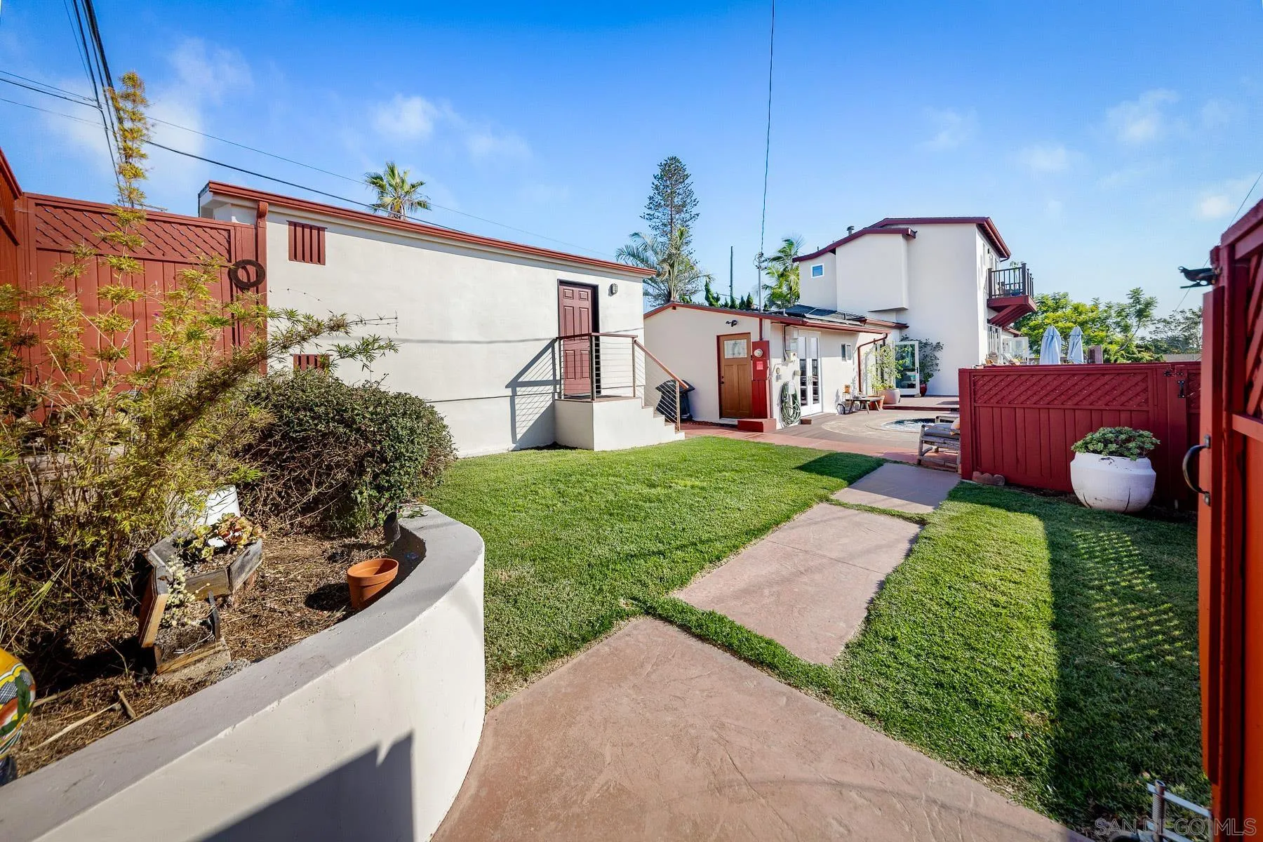 https://cdn.realtyfeed.com/cdn/127/250037975/7582b2b89537bd245546e698e522e5be.webp