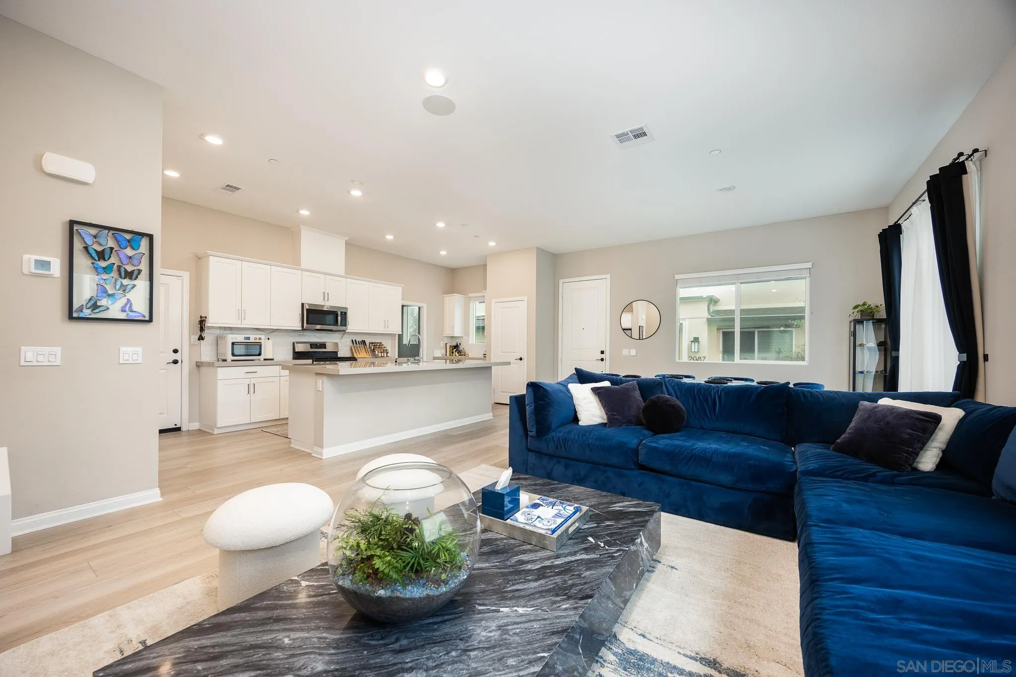 Photo #6: 250037978 Listing 