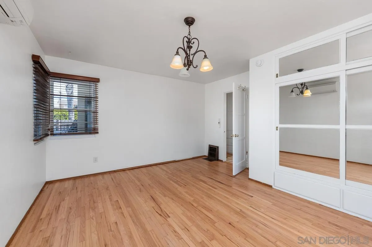 https://cdn.realtyfeed.com/cdn/127/250037980/af4a9b5e8566d103a6e600c43f289946.webp