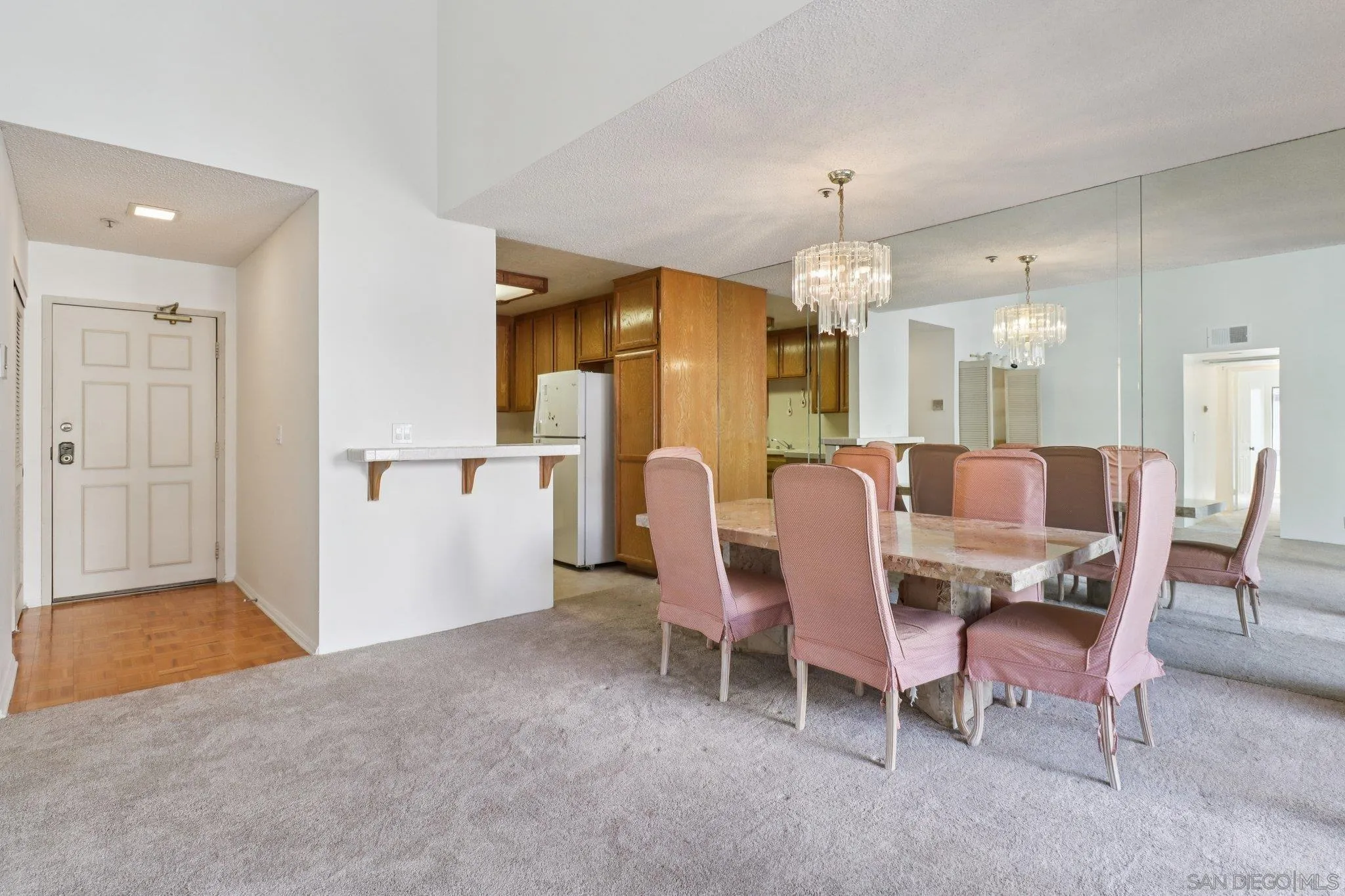 Photo #4: 250037983 Listing: Photo #4