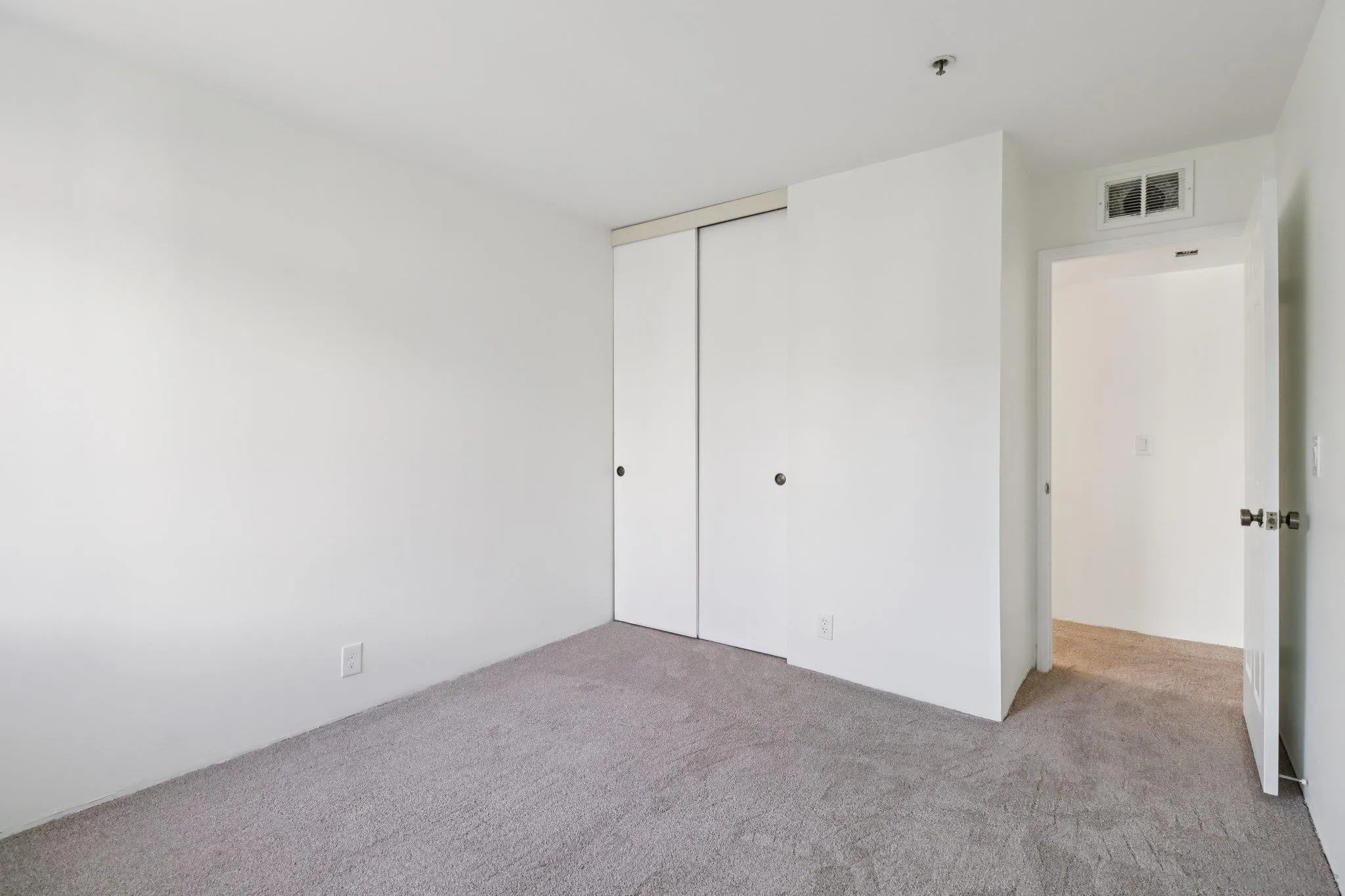 Photo #20: 250037983 Listing: Photo #20