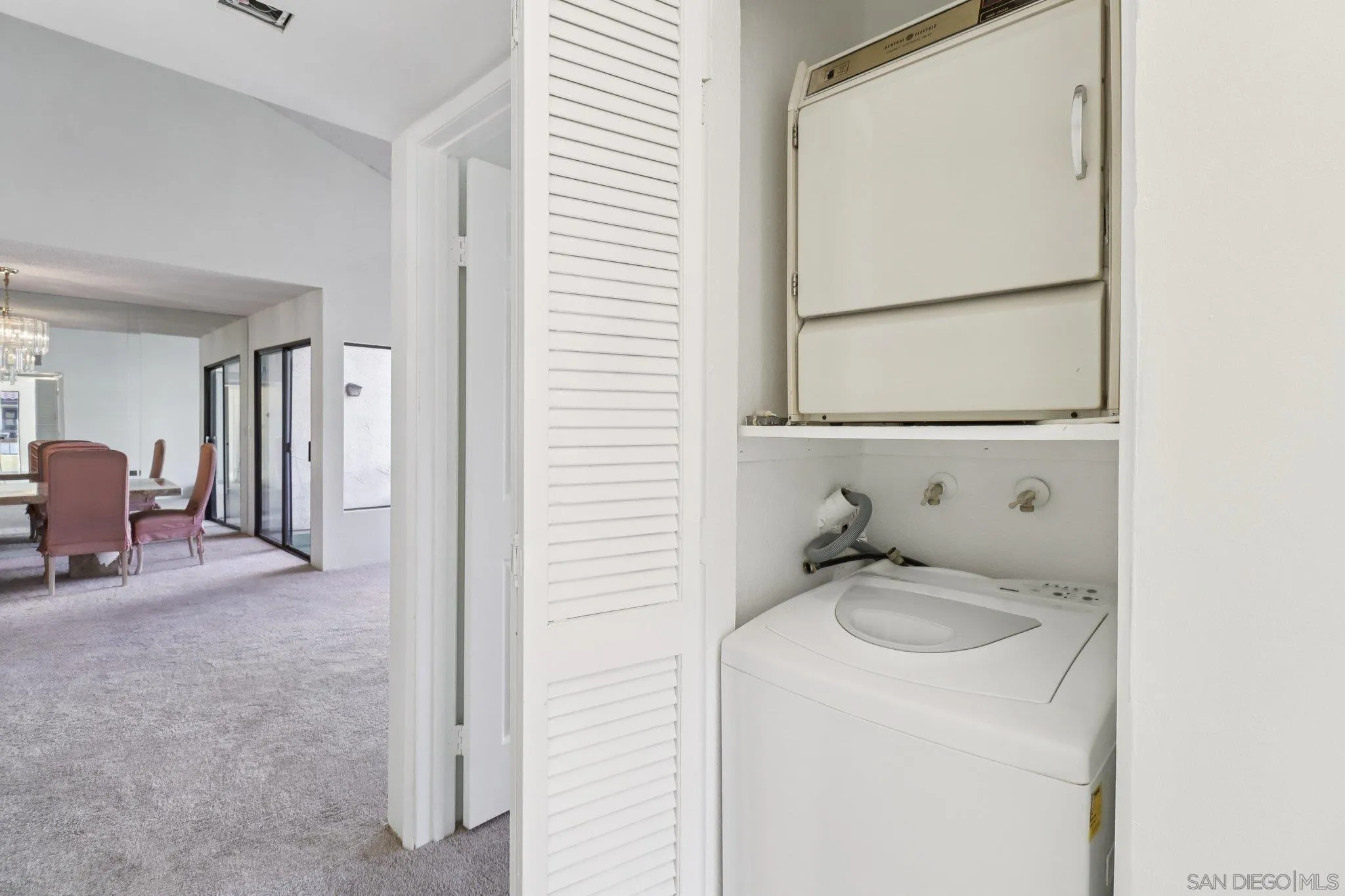 Photo #25: 250037983 Listing: Photo #25