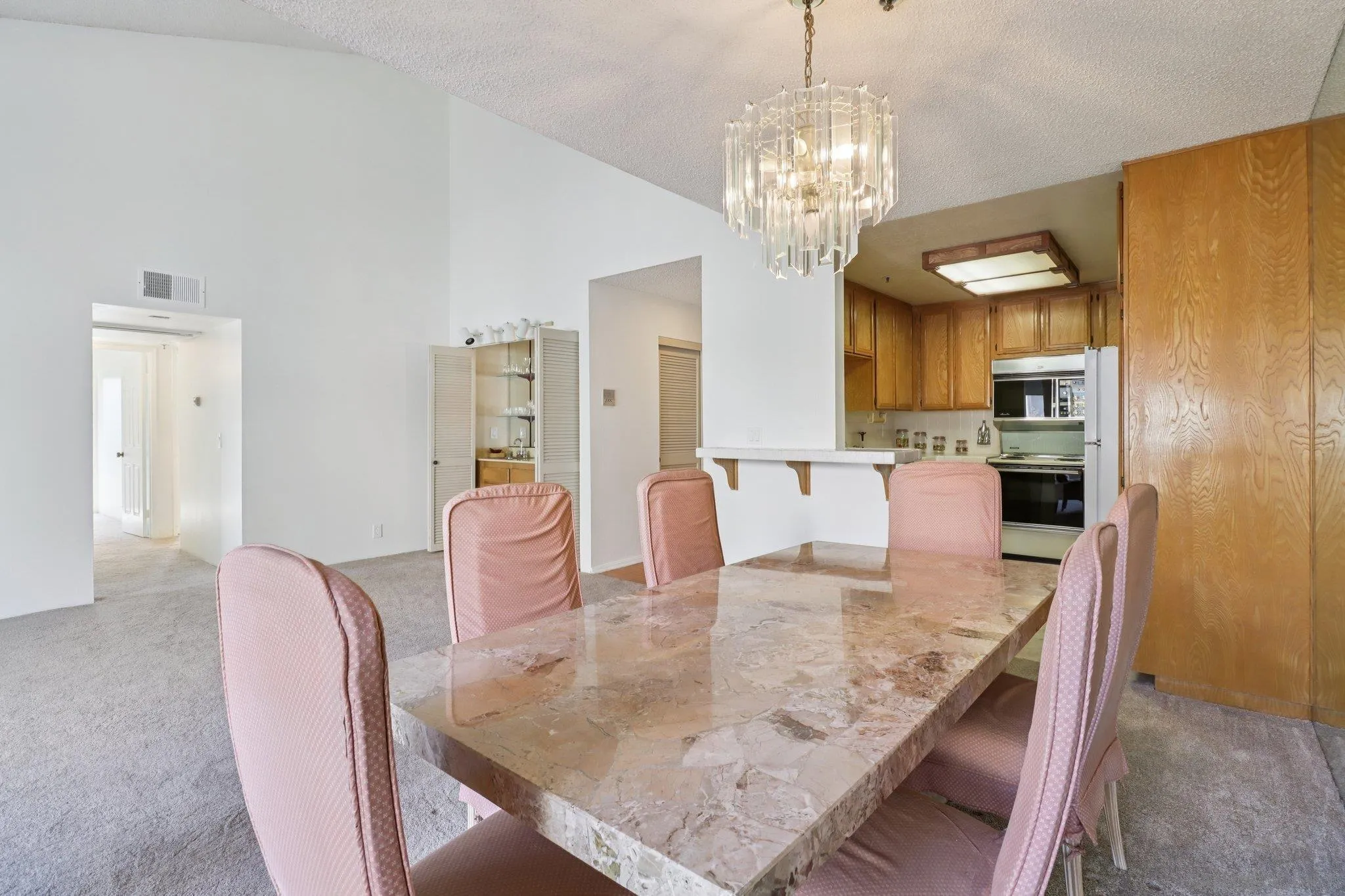 Photo #5: 250037983 Listing: Photo #5