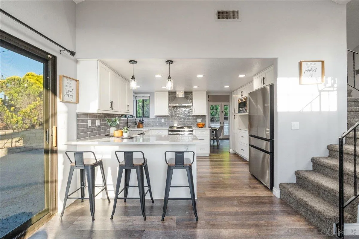 https://cdn.realtyfeed.com/cdn/127/250037992/5e7d206fb9ebab31a619acc81690b67b.webp