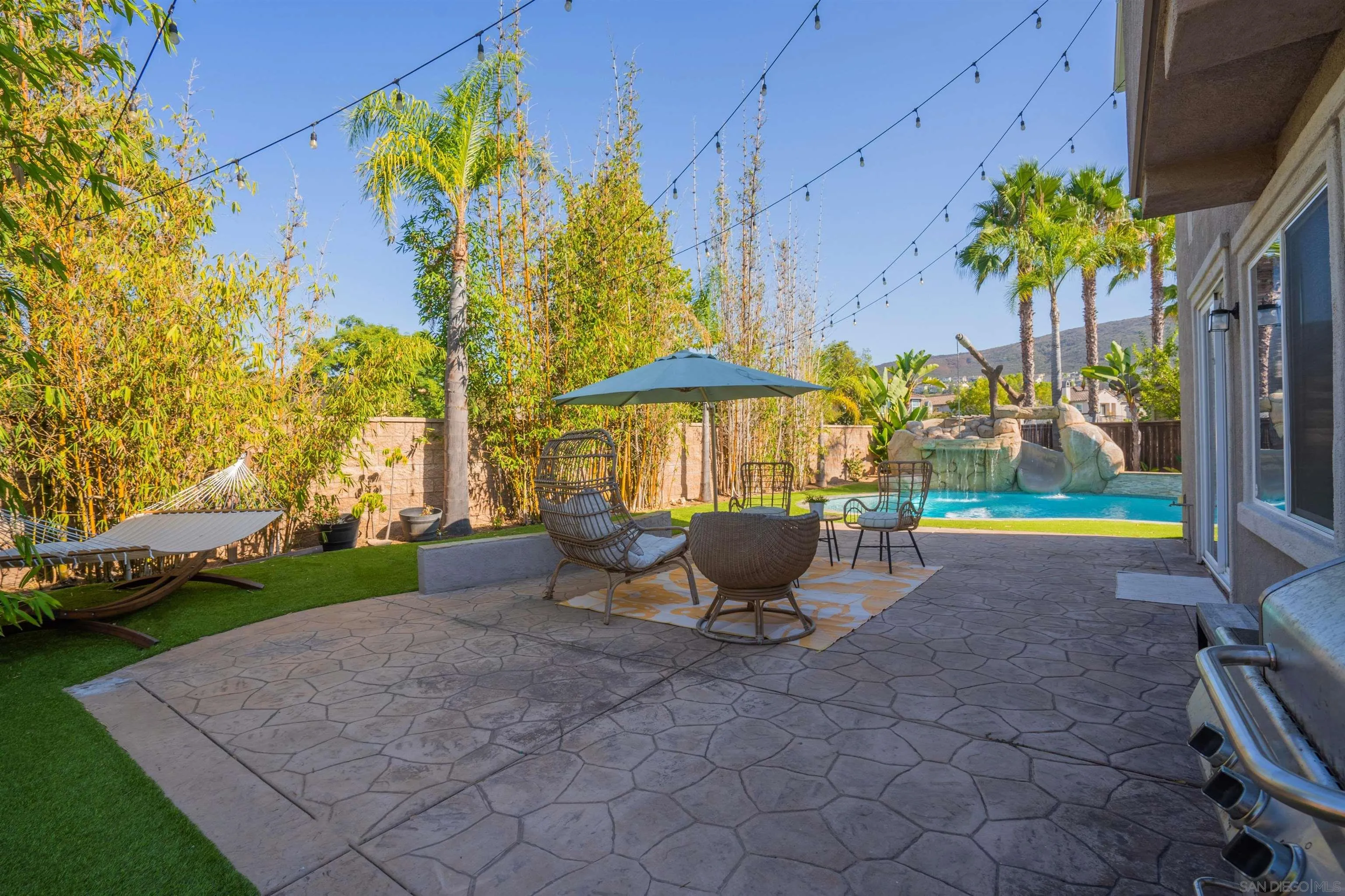 https://cdn.realtyfeed.com/cdn/127/250037996/220cb32a04db390506f51980e0ad9125.webp