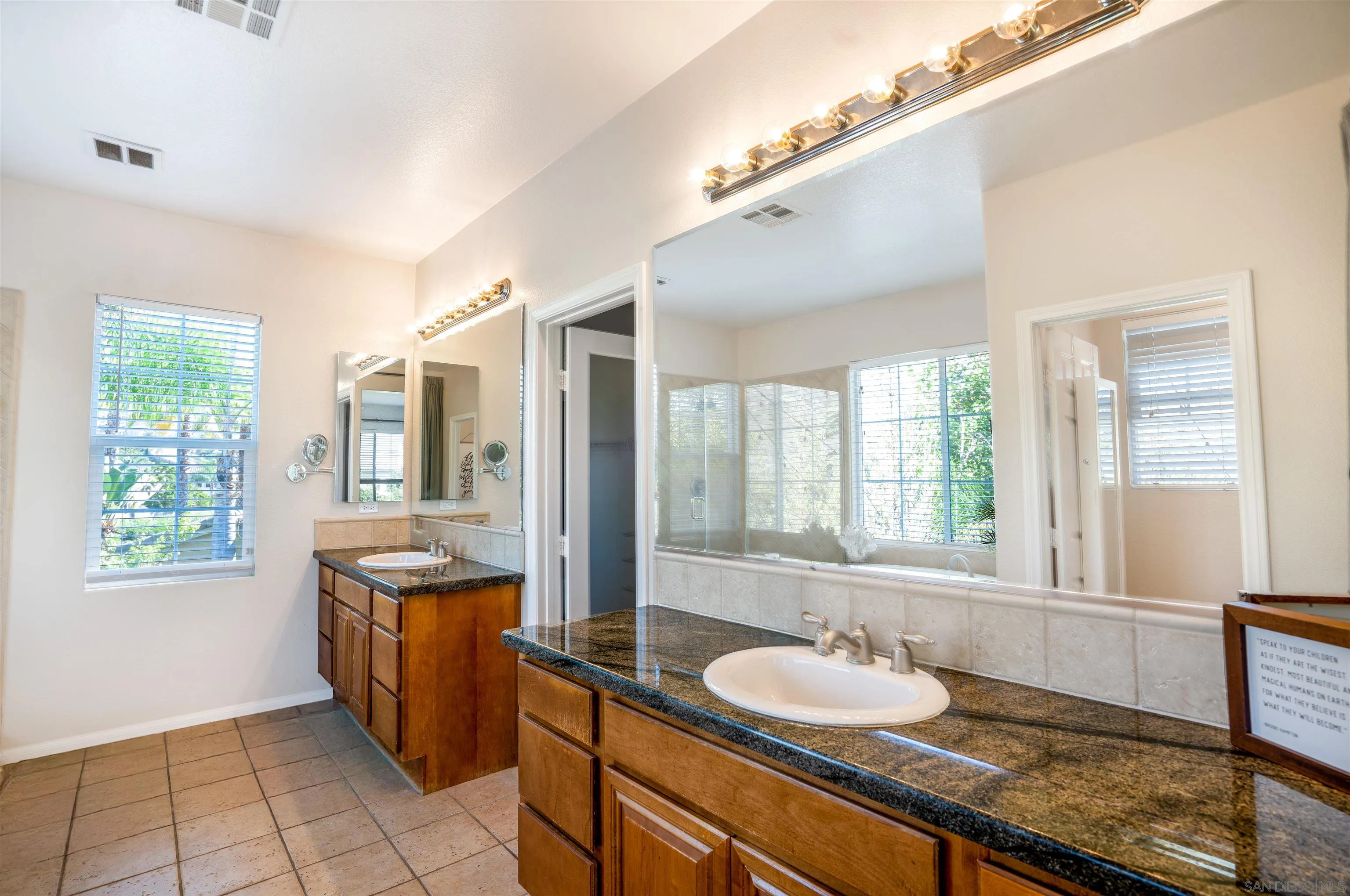 https://cdn.realtyfeed.com/cdn/127/250037996/b05af4529814b5eb4725d69642c73ad7.webp