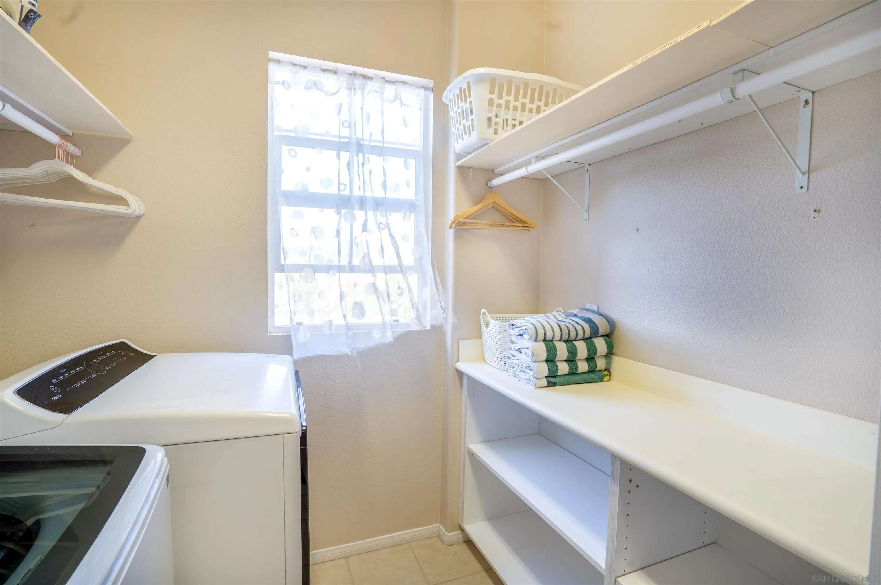https://cdn.realtyfeed.com/cdn/127/250037996/c6d373475488f398b308dc4f977398e8.webp
