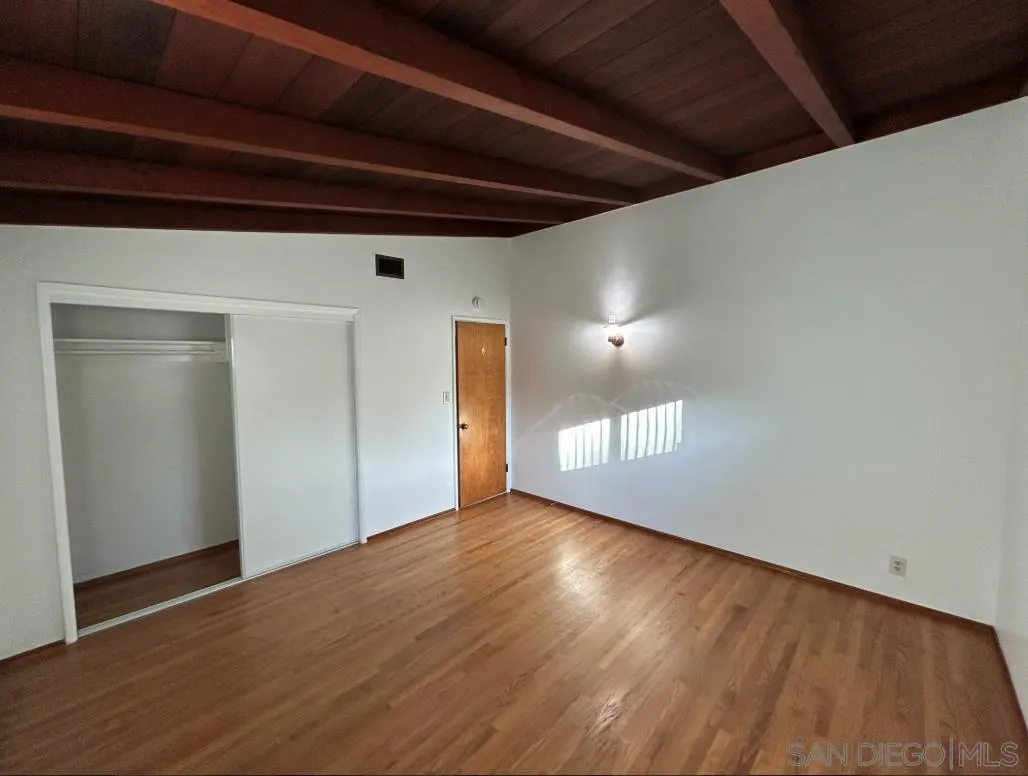 https://cdn.realtyfeed.com/cdn/127/250037999/e56cceab1cad4a92d07ce9db6cb31f6f.webp