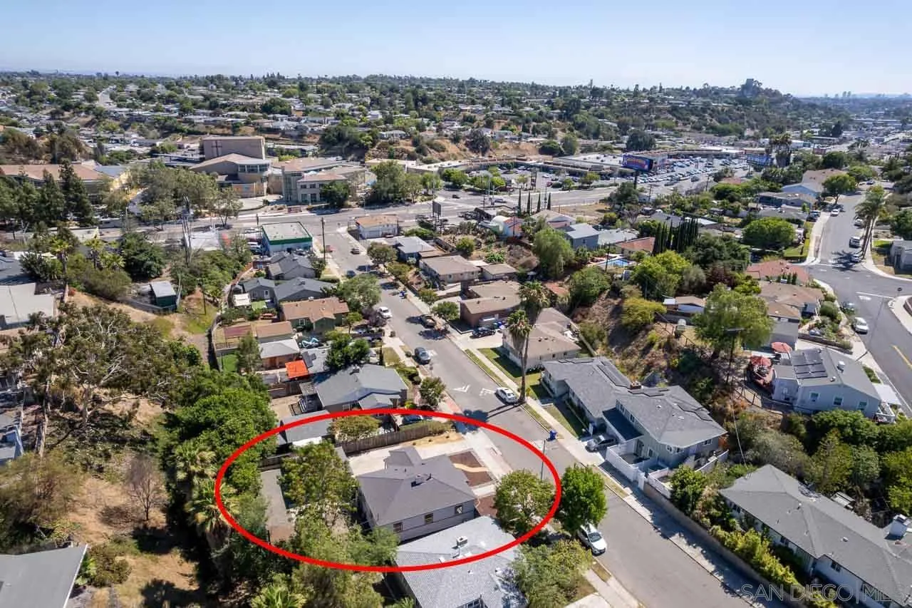 https://cdn.realtyfeed.com/cdn/127/250038002/841e3790f9a718abe633c80b51cae4b6.webp