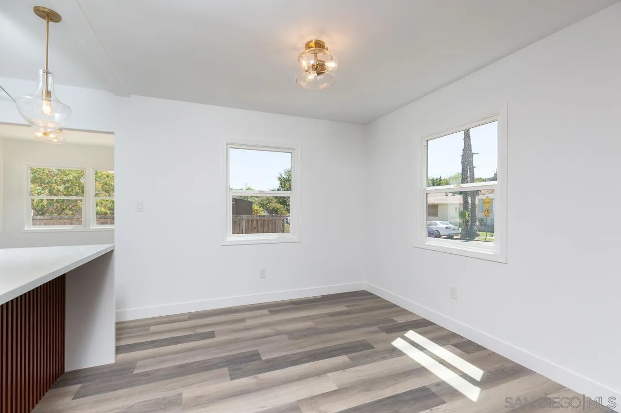 https://cdn.realtyfeed.com/cdn/127/250038002/b3a261cf89f084f6c7652b627463f1b8.webp