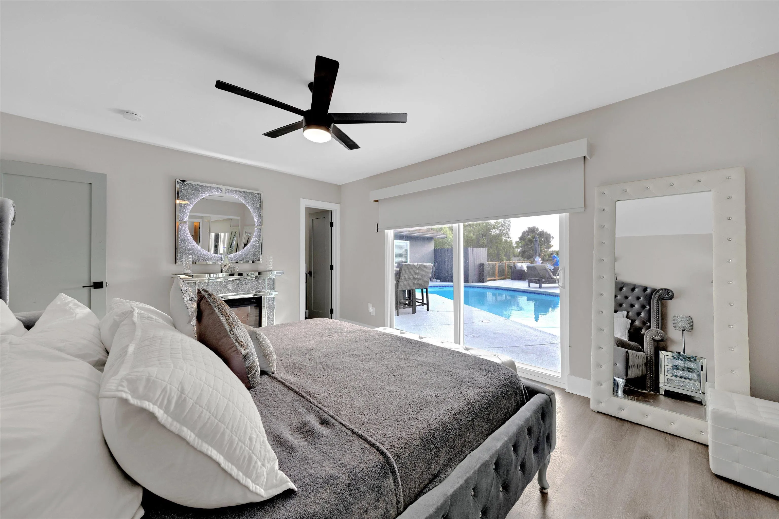 https://cdn.realtyfeed.com/cdn/127/250038006/75bf9fccae5570af55e0b10b72182a80.webp