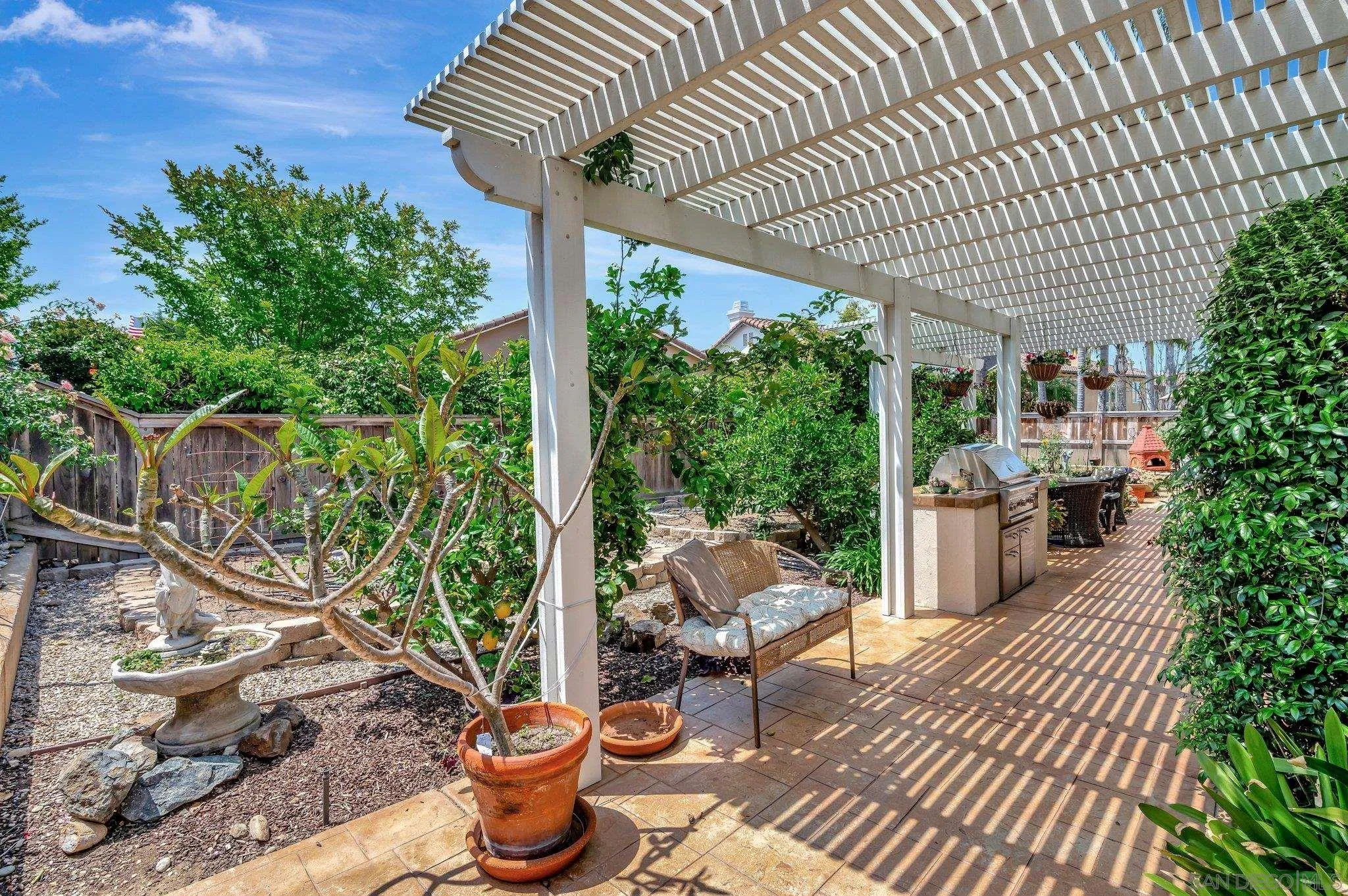 https://cdn.realtyfeed.com/cdn/127/250038007/61874ab8d77b3911cb7422d17501bb7e.webp