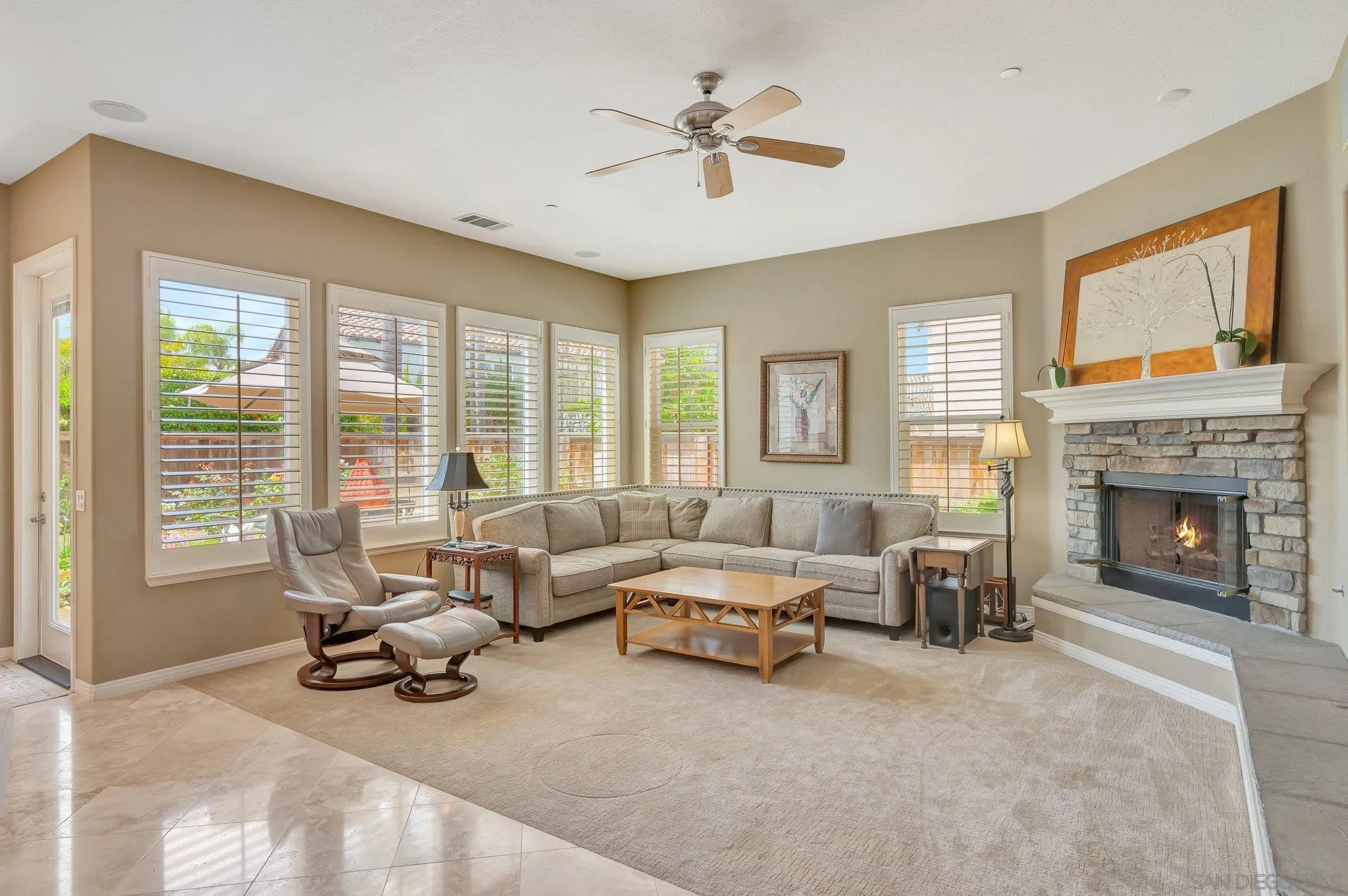 https://cdn.realtyfeed.com/cdn/127/250038007/6dbacc1f6f27c75c80b9c6a24bfb20ee.webp