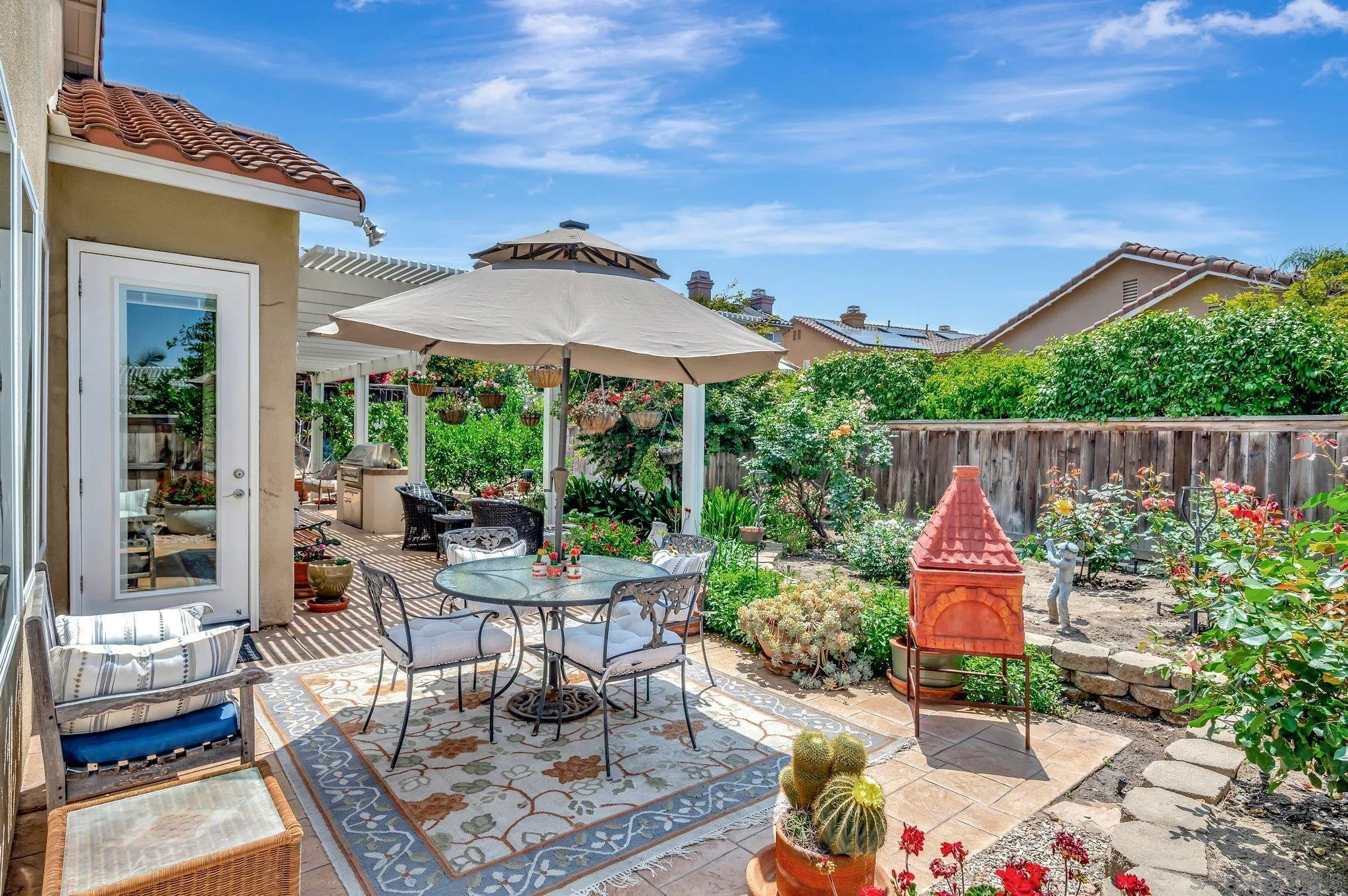 https://cdn.realtyfeed.com/cdn/127/250038007/c4d280d5c9007106e9abfc876d8bcf92.webp