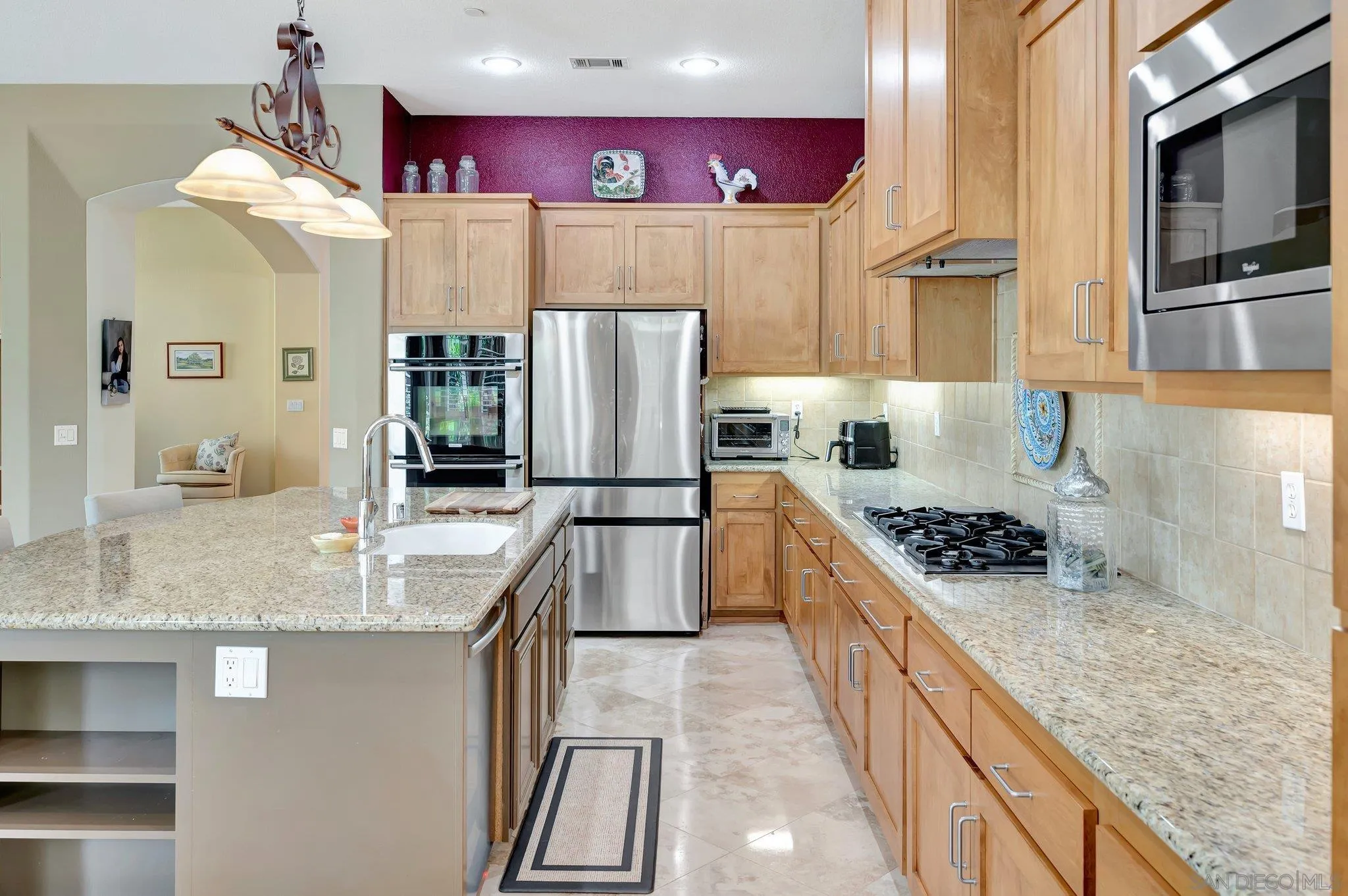 https://cdn.realtyfeed.com/cdn/127/250038007/f4511c1bcf31968f941eb21fafb85661.webp