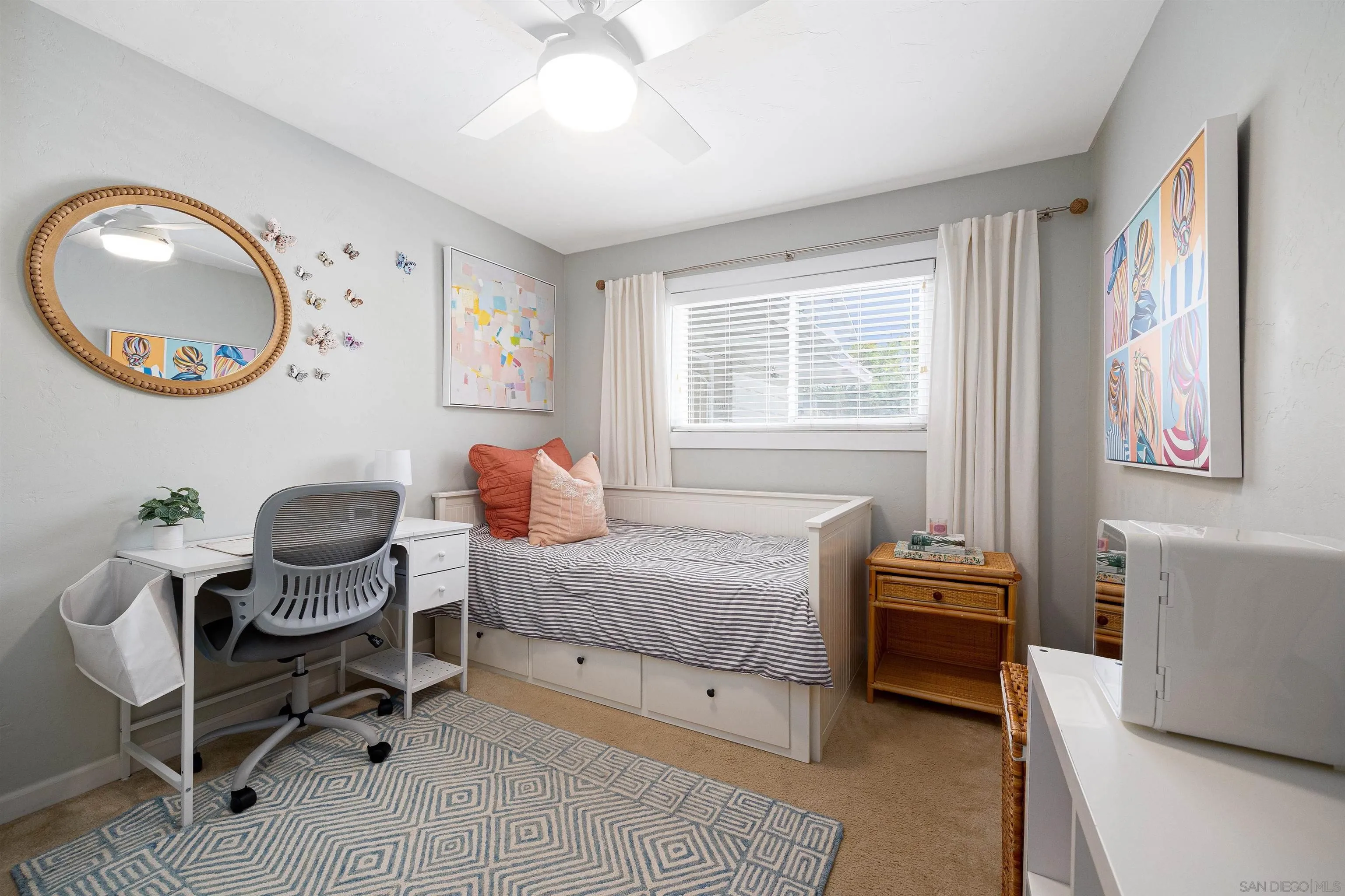 https://cdn.realtyfeed.com/cdn/127/250038008/744d0d7ba22d3ec2944a4cea79d55c4b.webp