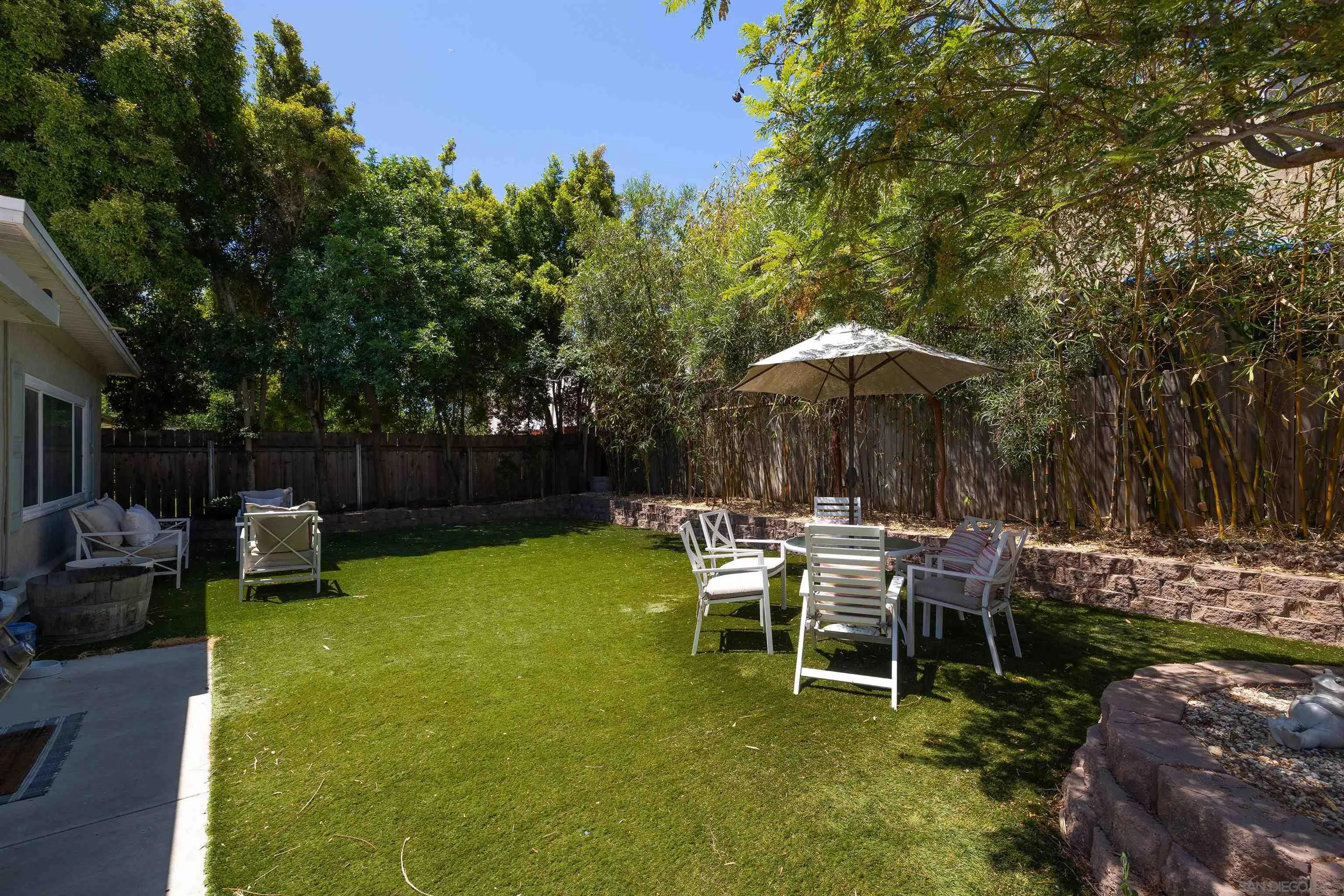 https://cdn.realtyfeed.com/cdn/127/250038008/ec959932bf70541146c7e6ed6b9ce8dd.webp