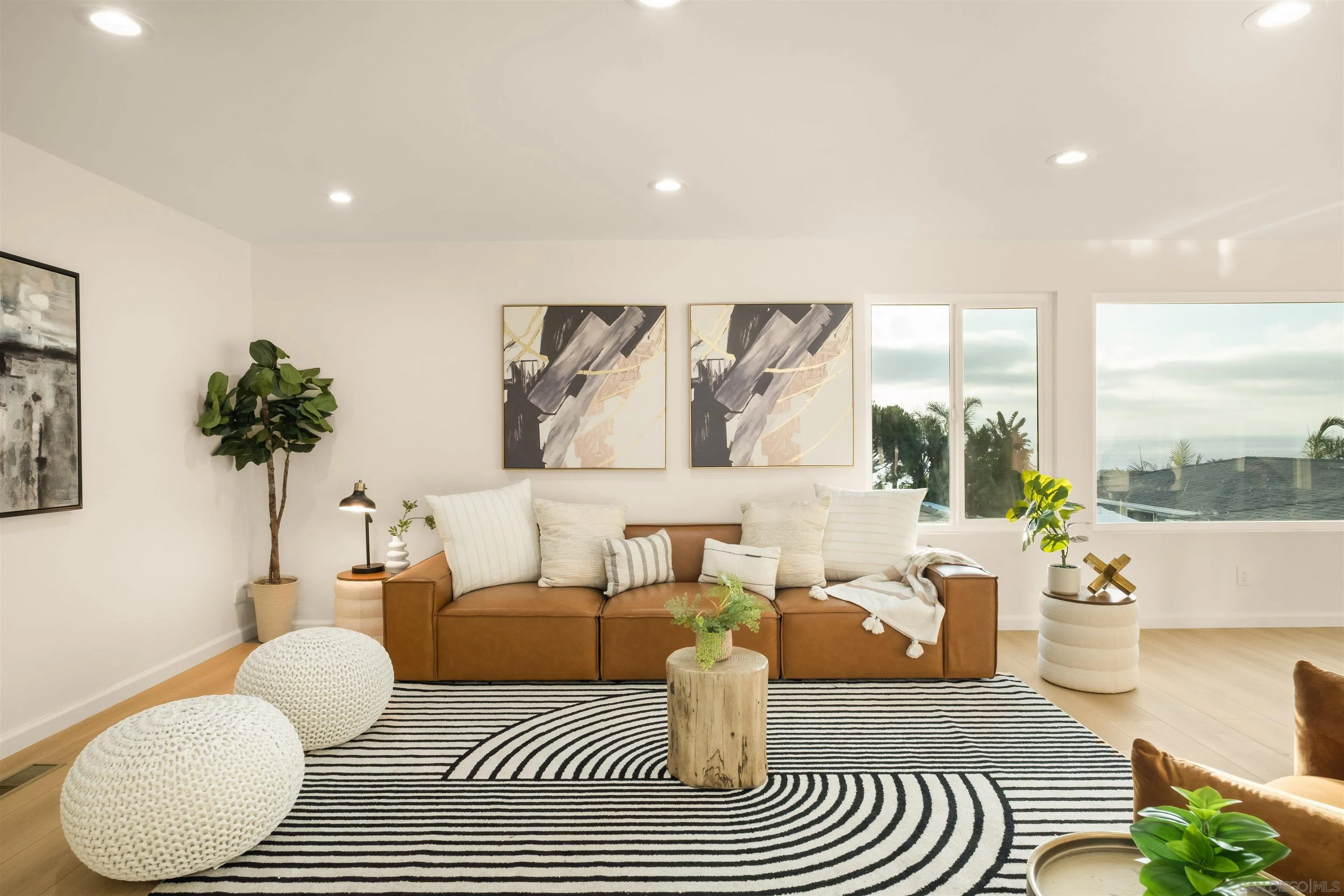 https://cdn.realtyfeed.com/cdn/127/250038011/1ae2c186b18a3959e64e98e17218a0cb.webp
