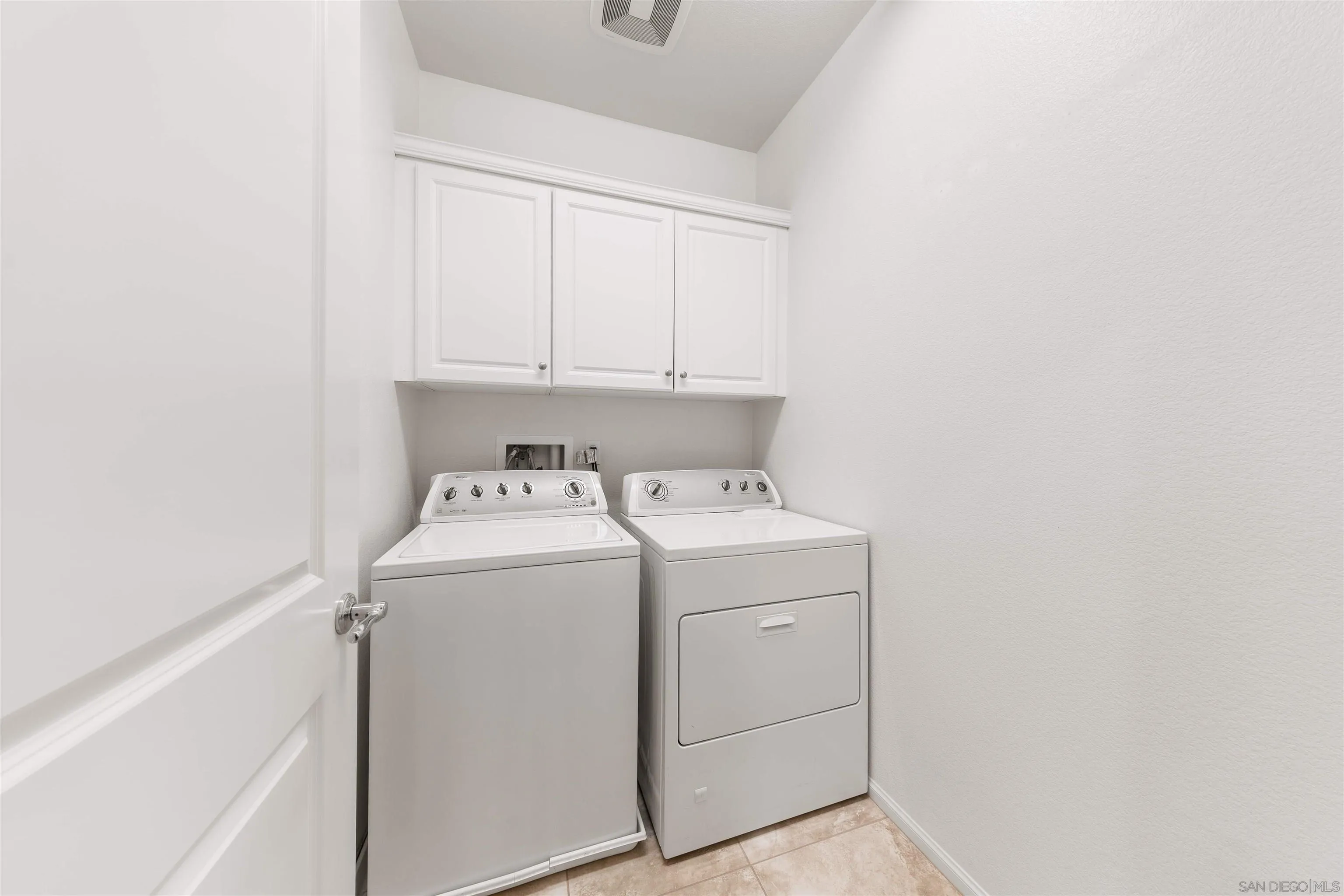 https://cdn.realtyfeed.com/cdn/127/250038012/7284f8675a6601ed9c3a6bd63614b209.webp