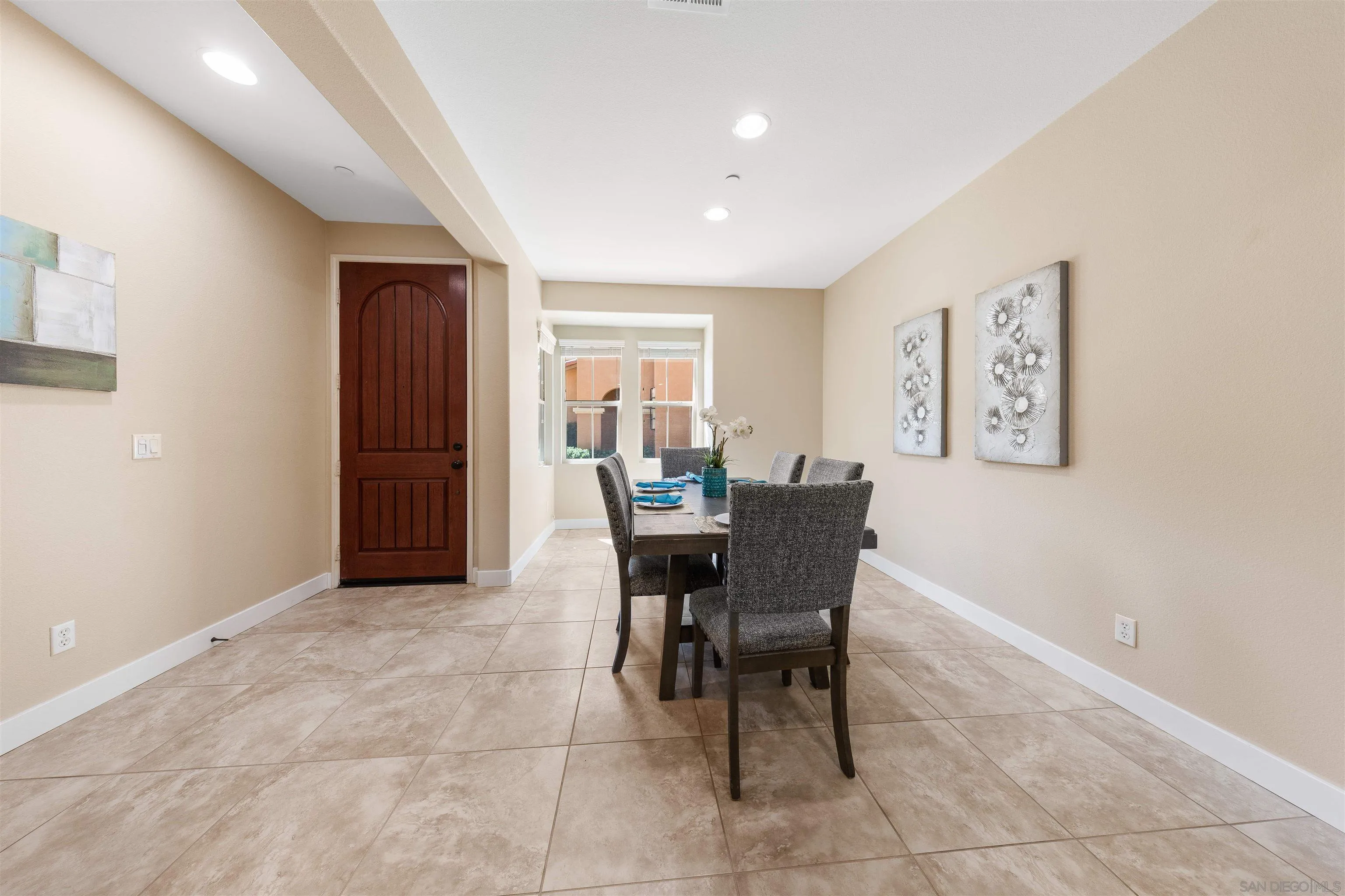 https://cdn.realtyfeed.com/cdn/127/250038012/b6bb325d26a175a6d94c1940e7271e8d.webp
