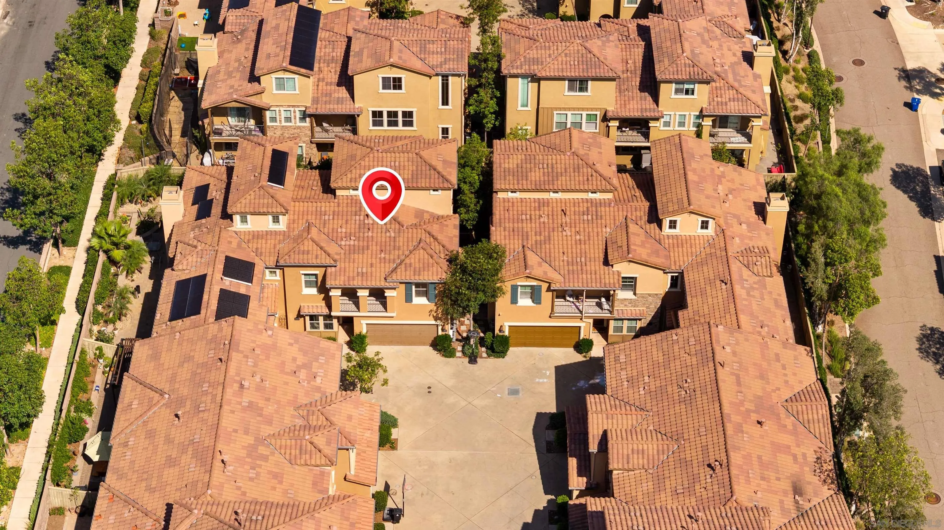 https://cdn.realtyfeed.com/cdn/127/250038012/d06d83f2f20af2fa7c6cd251983bcc42.webp
