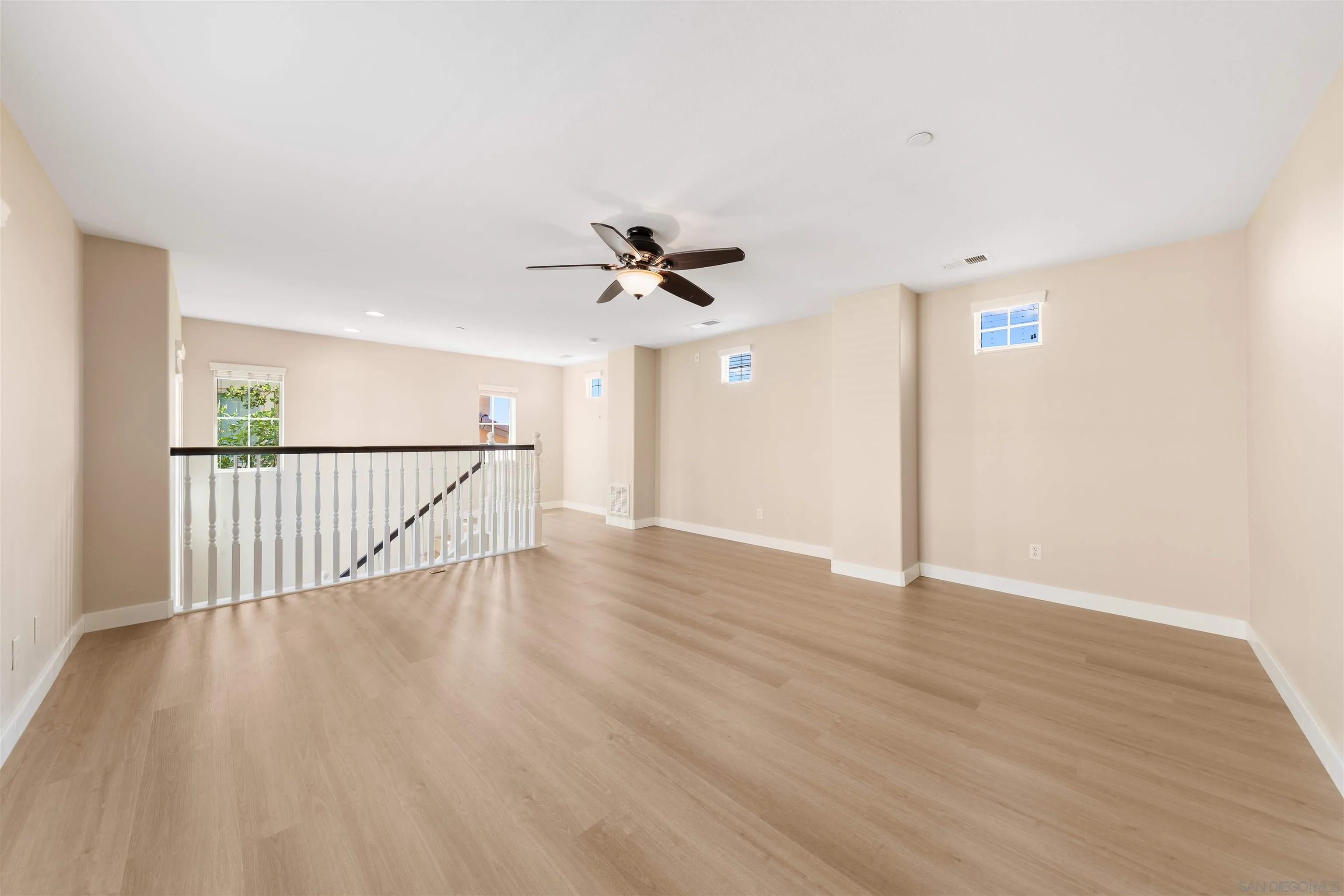 https://cdn.realtyfeed.com/cdn/127/250038012/e1c83f4d9c8db91b15ea16e246df9fff.webp