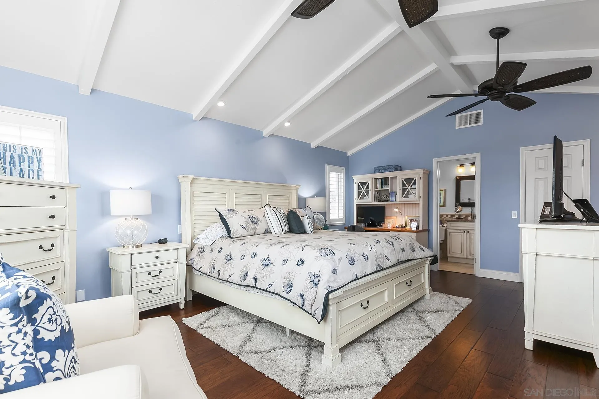 https://cdn.realtyfeed.com/cdn/127/250038013/13511c29e6e01317430c2fceca8c6860.webp