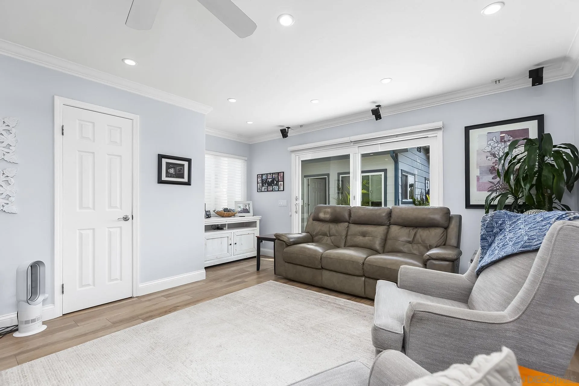 https://cdn.realtyfeed.com/cdn/127/250038013/b2288b8cb914f298e6261fa38b024f31.webp