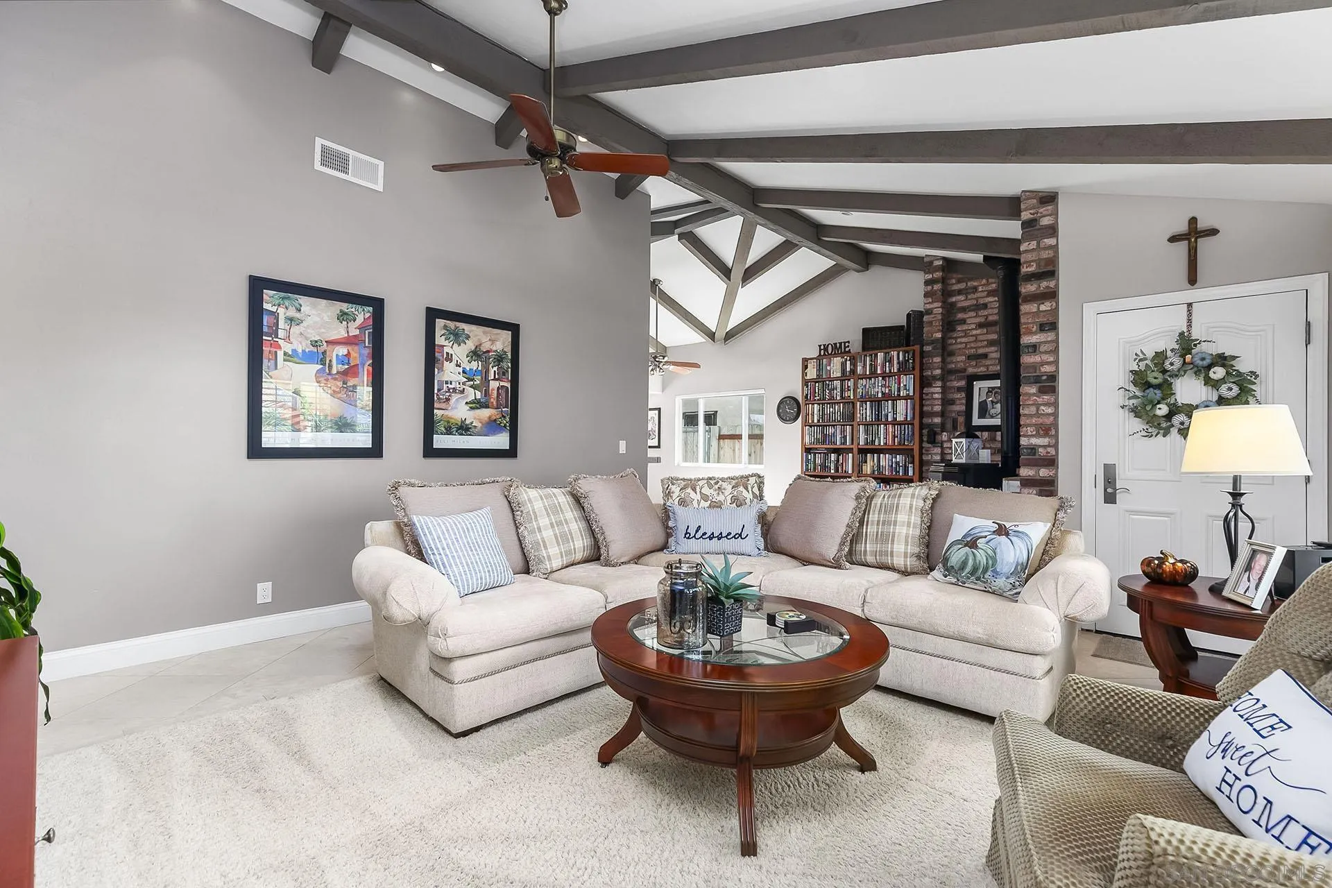 https://cdn.realtyfeed.com/cdn/127/250038013/c5597dcf7e900c470452823db494b638.webp