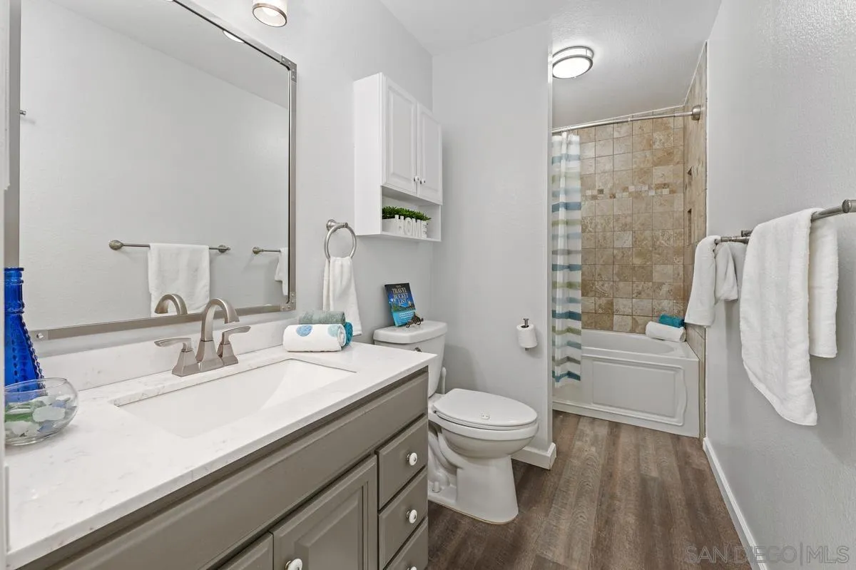 https://cdn.realtyfeed.com/cdn/127/250038015/840c5637f6ece6afb49ca62ceb8d515a.webp